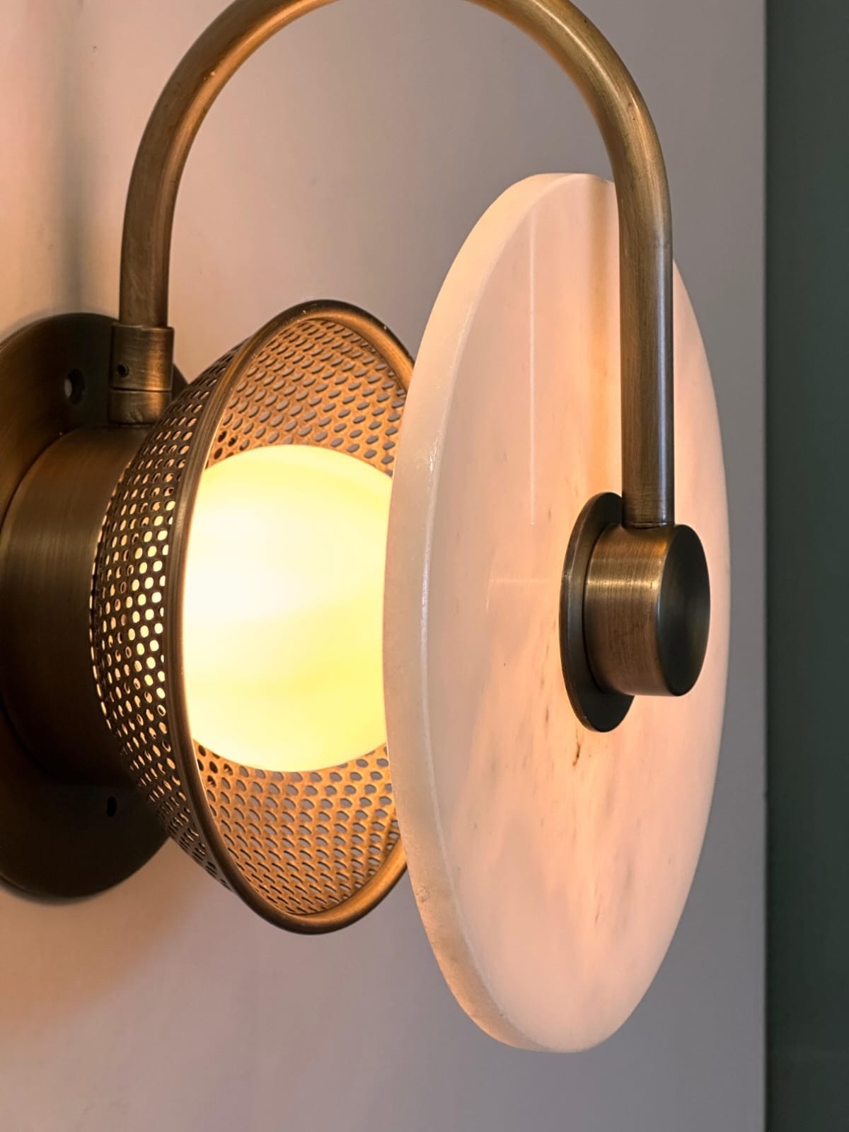 Arel Lighting ALISTER MINI Marble Sconce