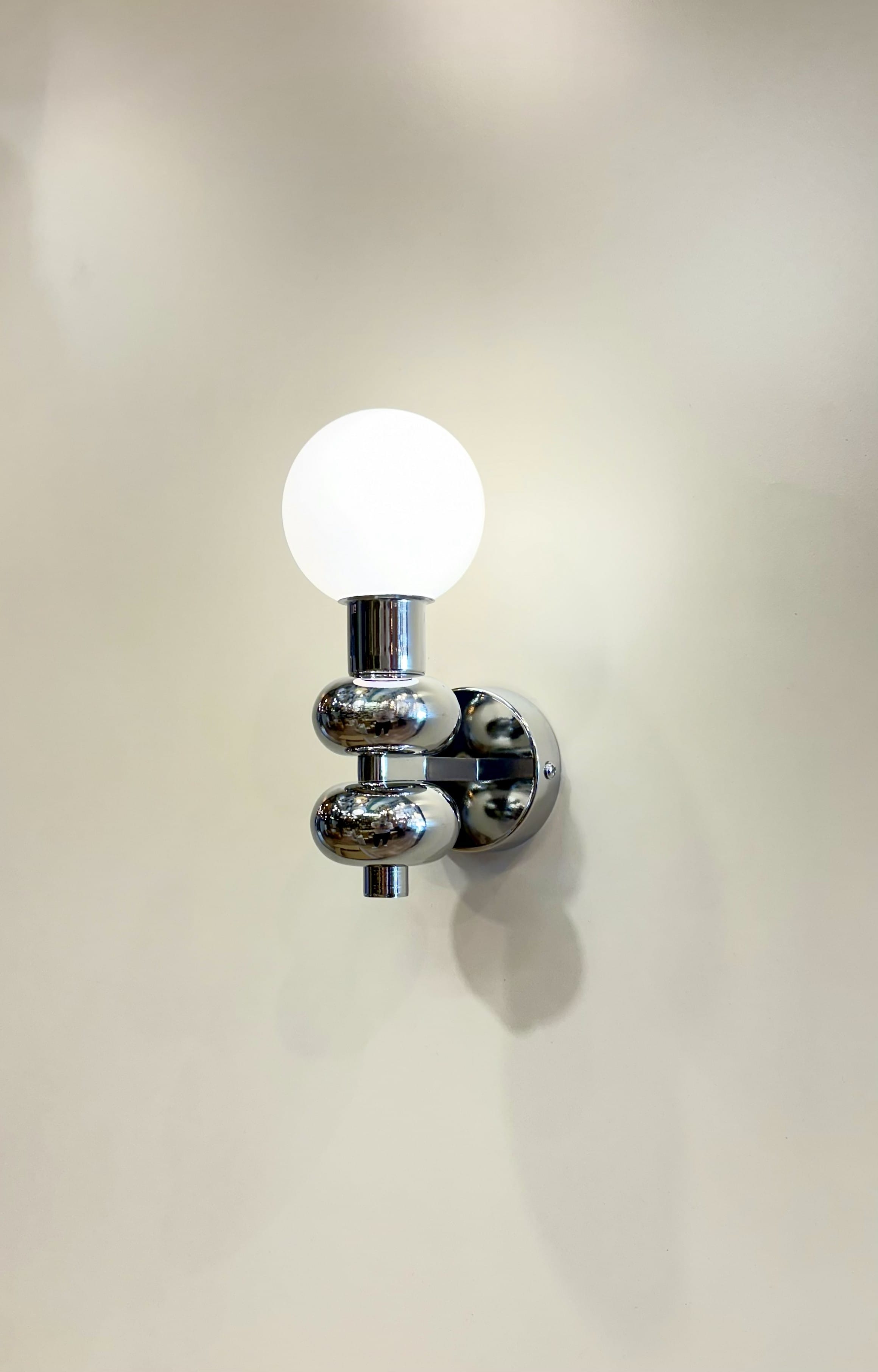 Arel Lighting ALZIRA Modern Globe Wall Light