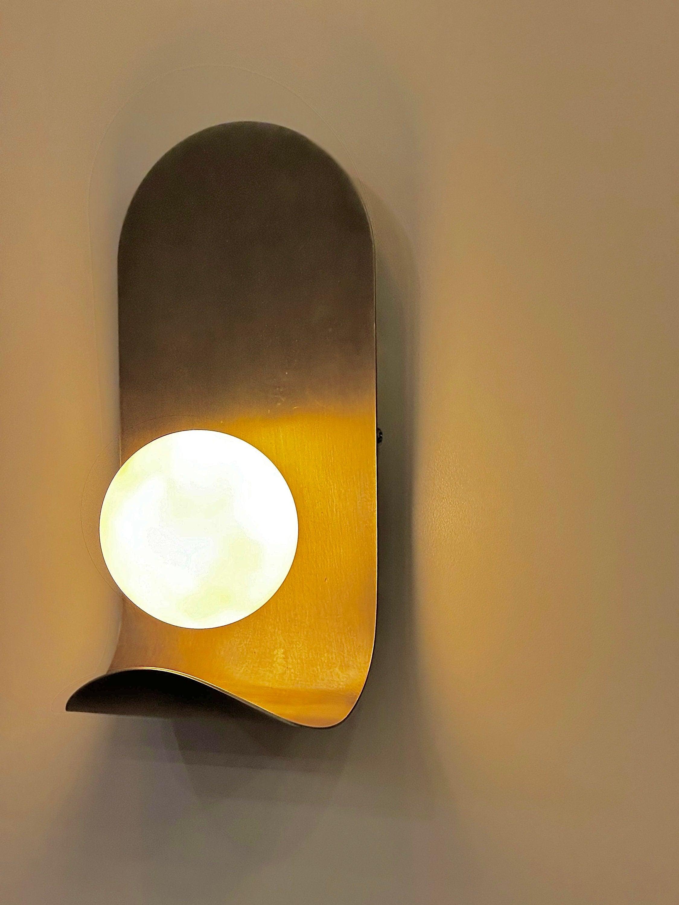 Arel Lighting Antique Brass PRADO SINGLE Wall Sconce