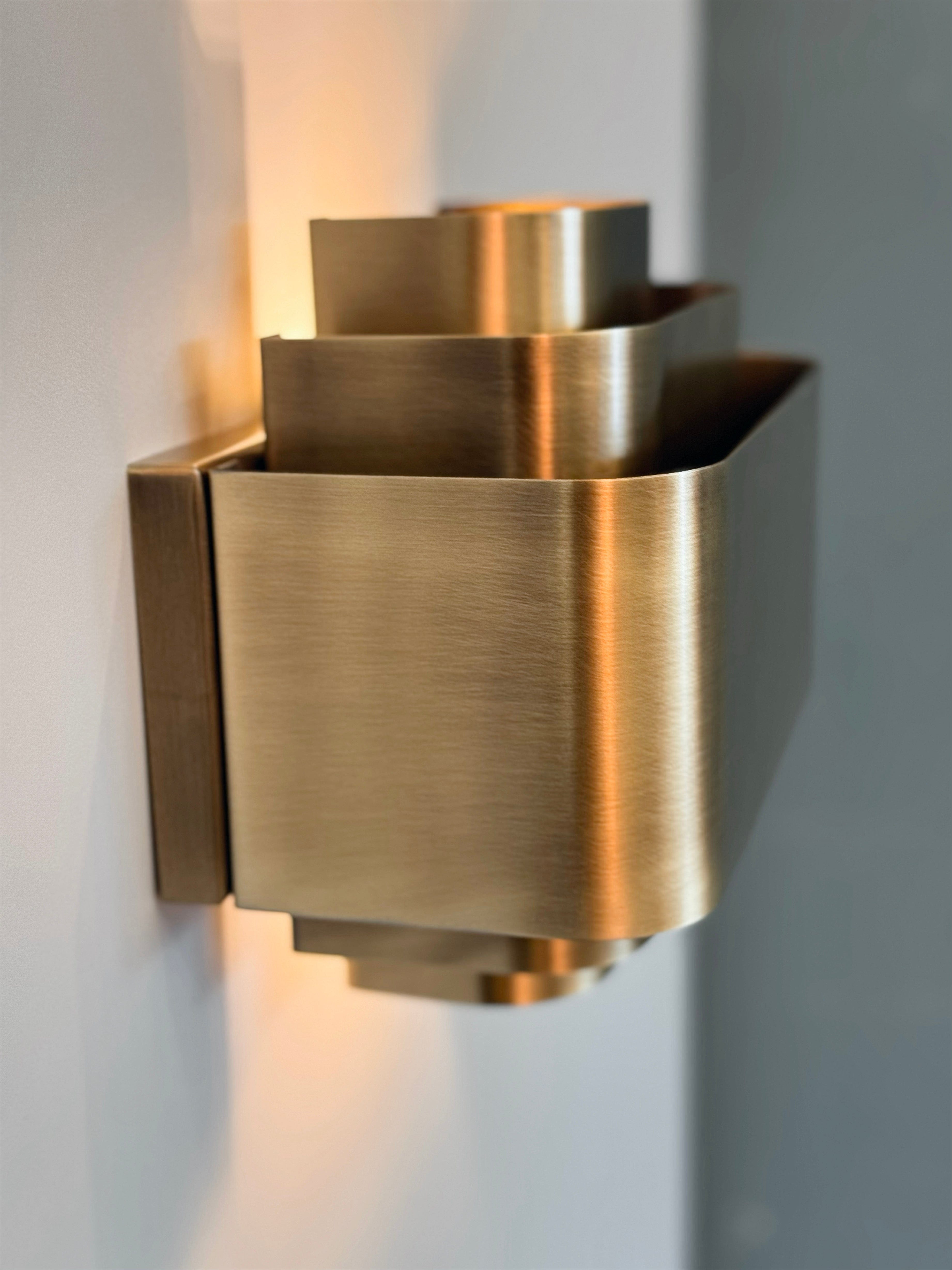 Arel Lighting AREZZO Wall Sconce