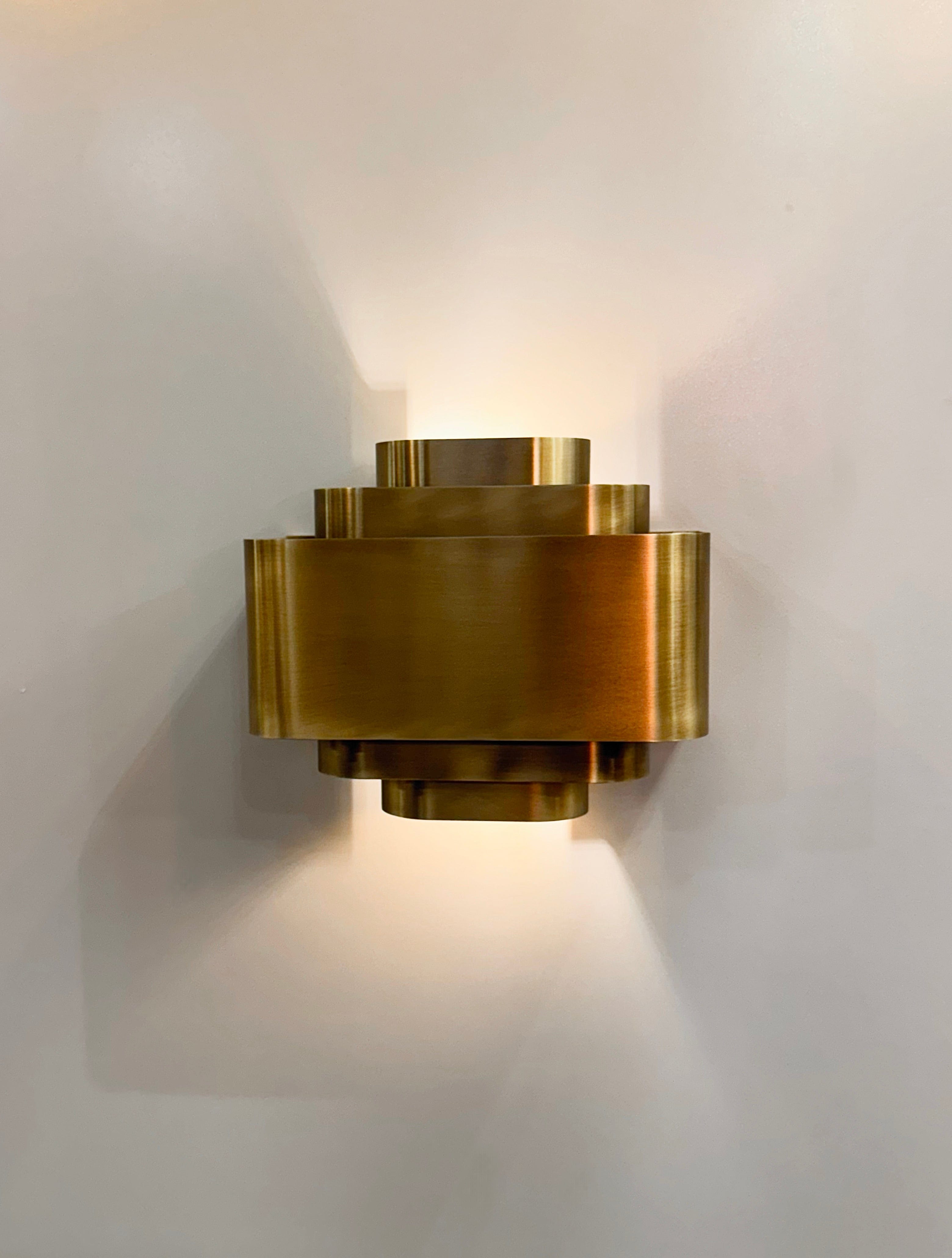 Arel Lighting AREZZO Wall Sconce