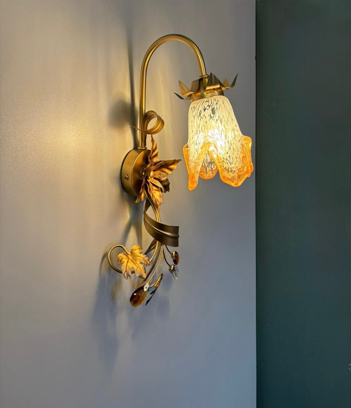 Arel Lighting ARMEN Flower Wall Sconce
