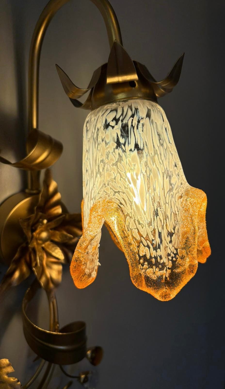 Arel Lighting ARMEN Flower Wall Sconce