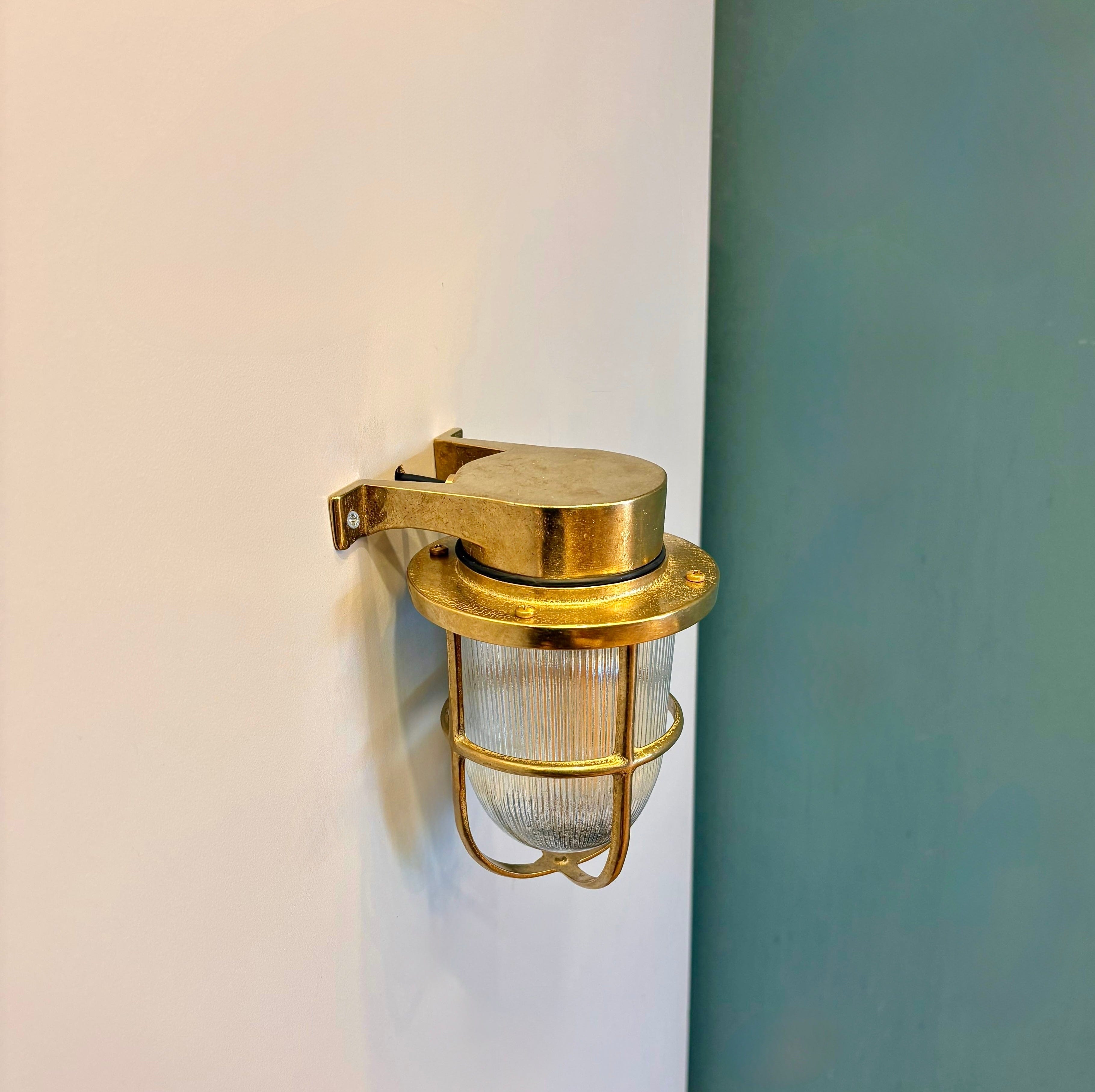 Arel Lighting BACENO MEDIUM Brass Nautical Wall Sconce