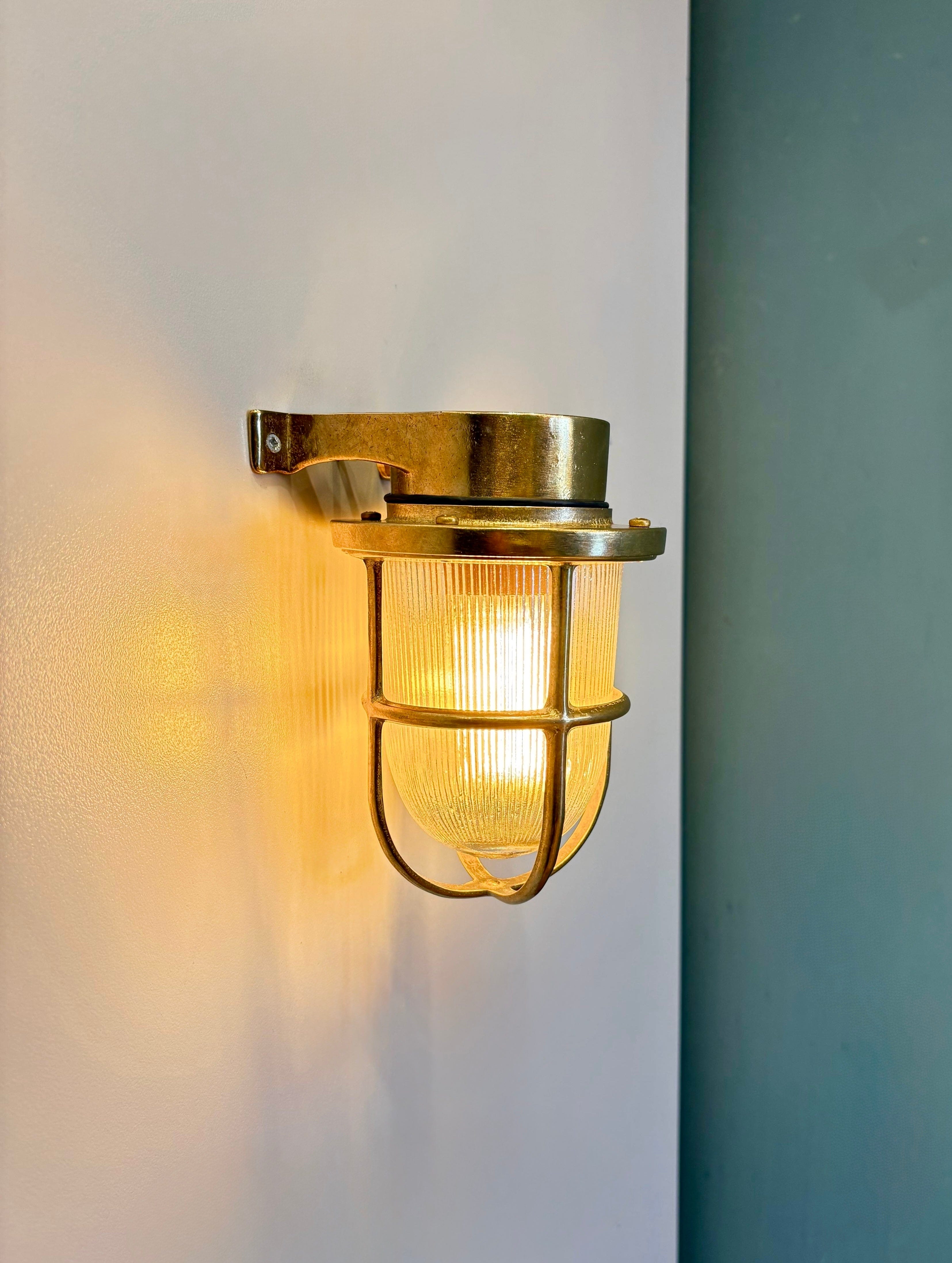 Arel Lighting BACENO MEDIUM Brass Nautical Wall Sconce