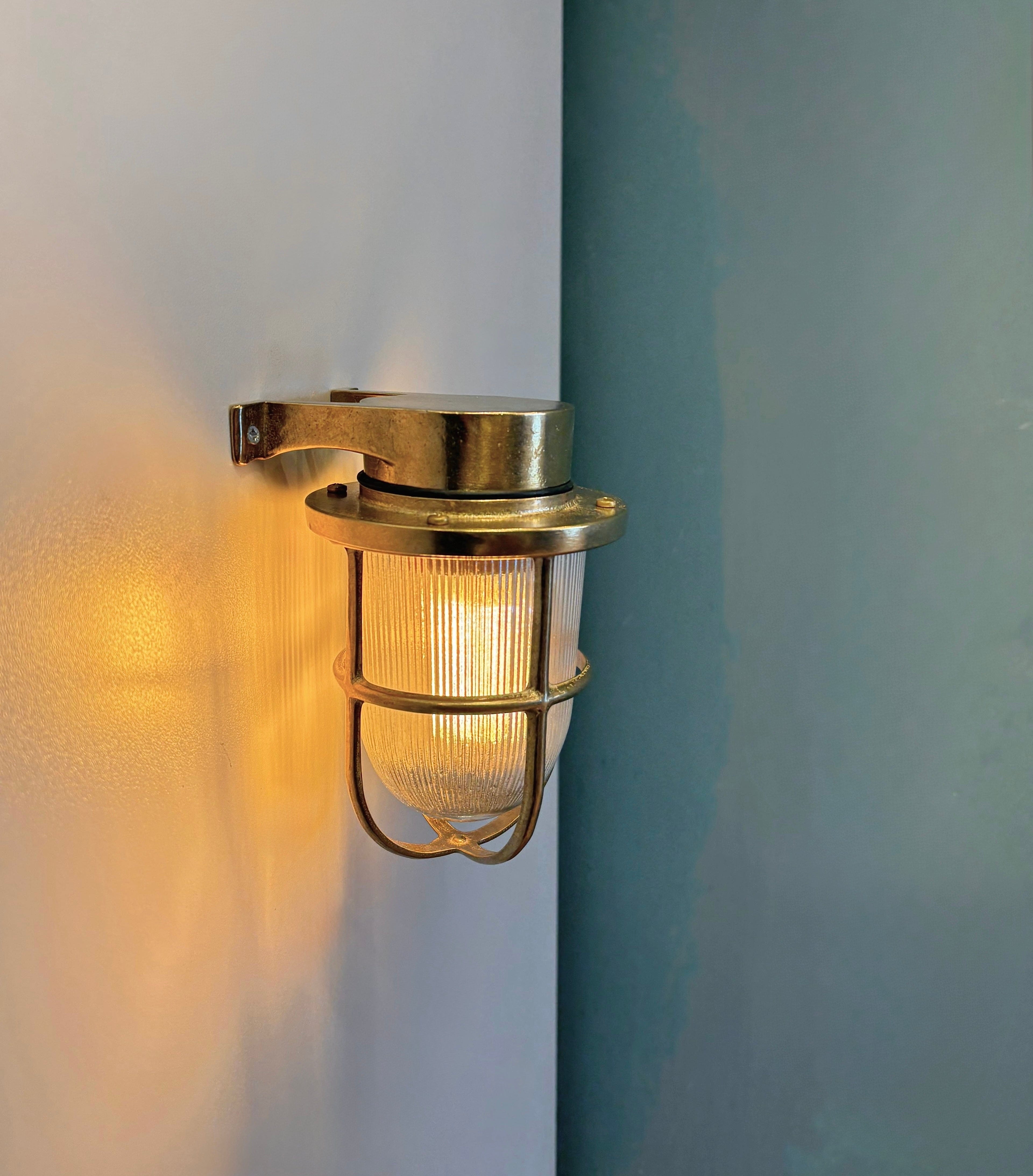 Arel Lighting BACENO MEDIUM Brass Nautical Wall Sconce