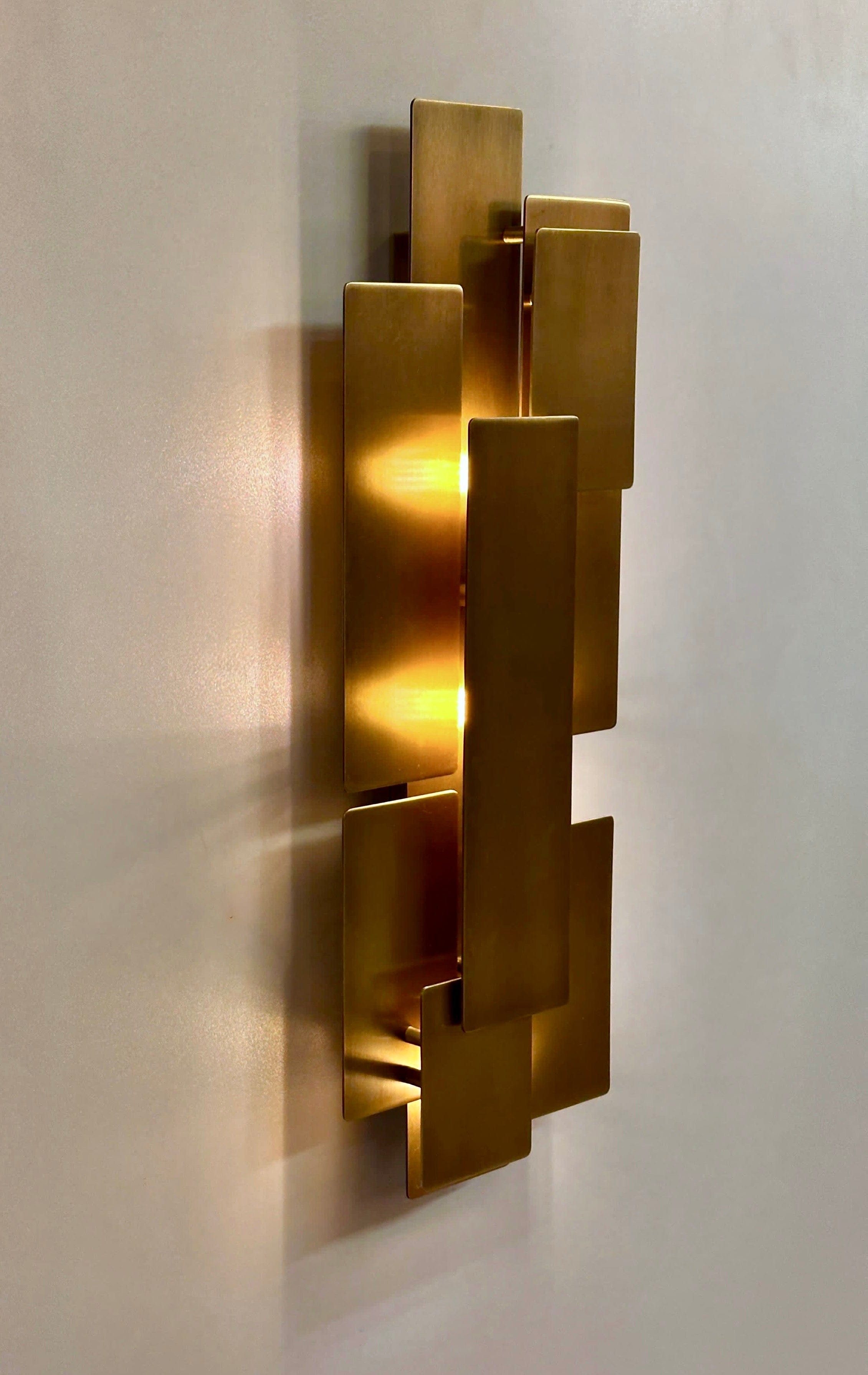 Arel Lighting BATNA Wall Sconce