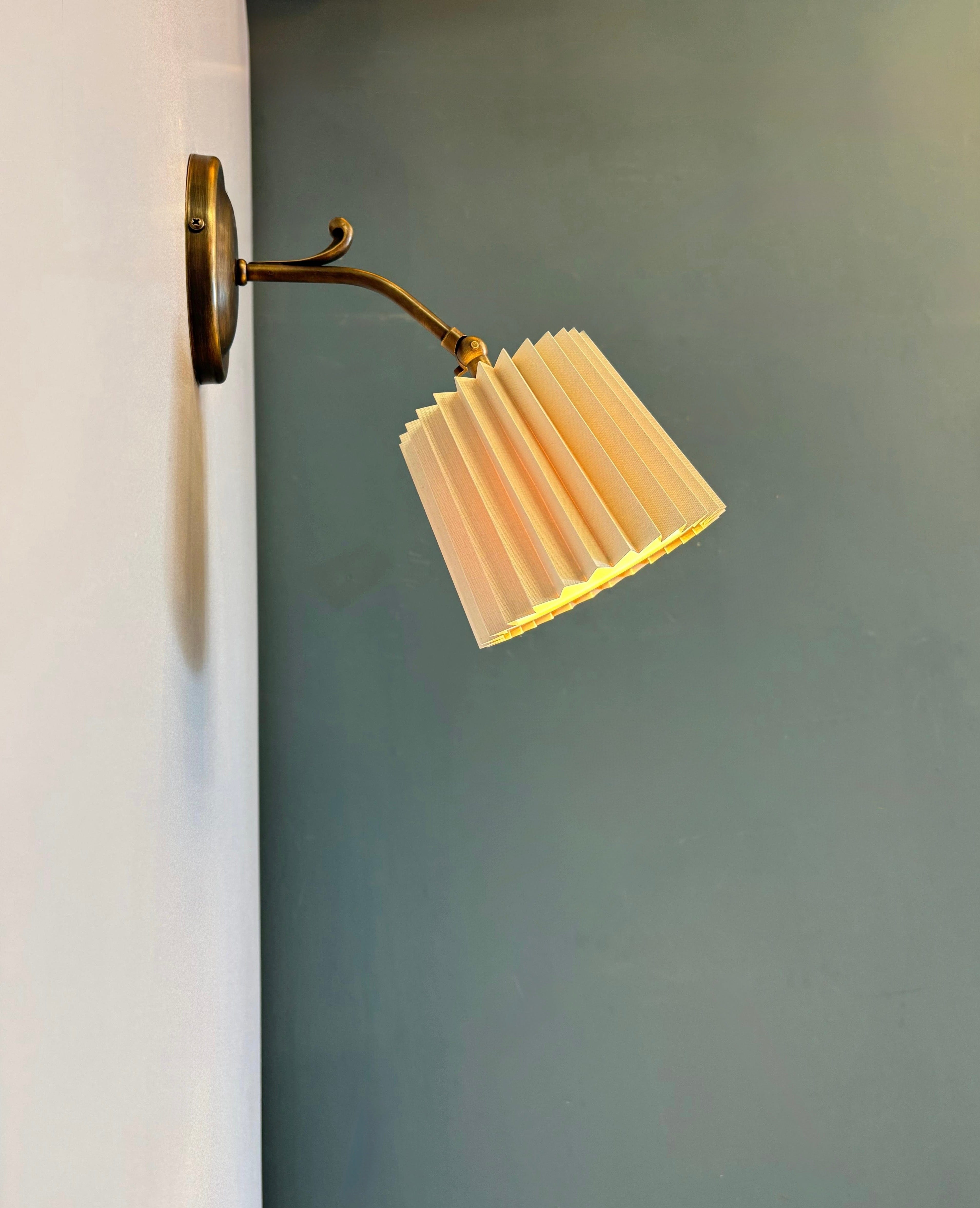 Arel Lighting BERA Traditional Brass Wall Sconce