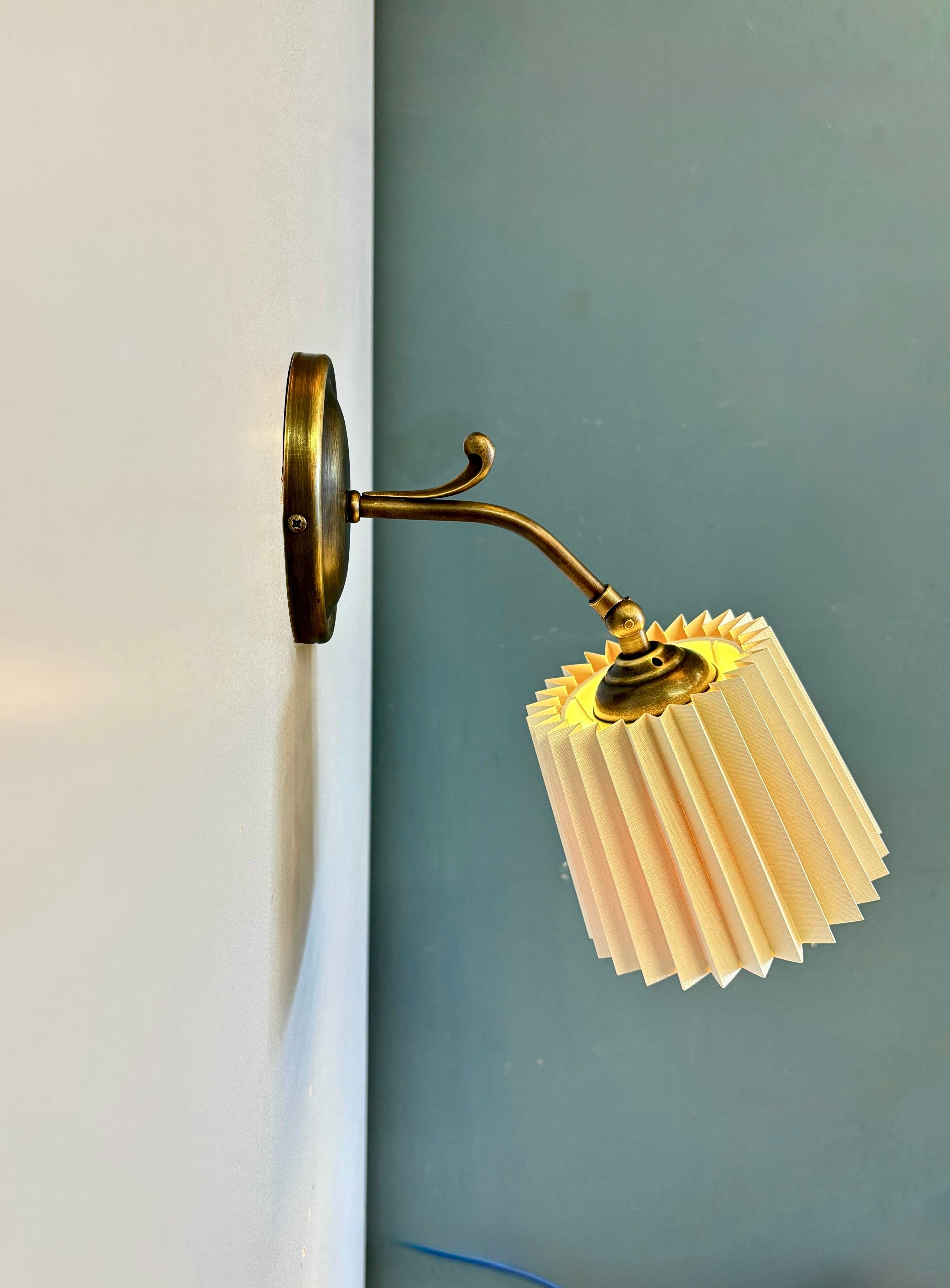 Arel Lighting BERA Traditional Brass Wall Sconce