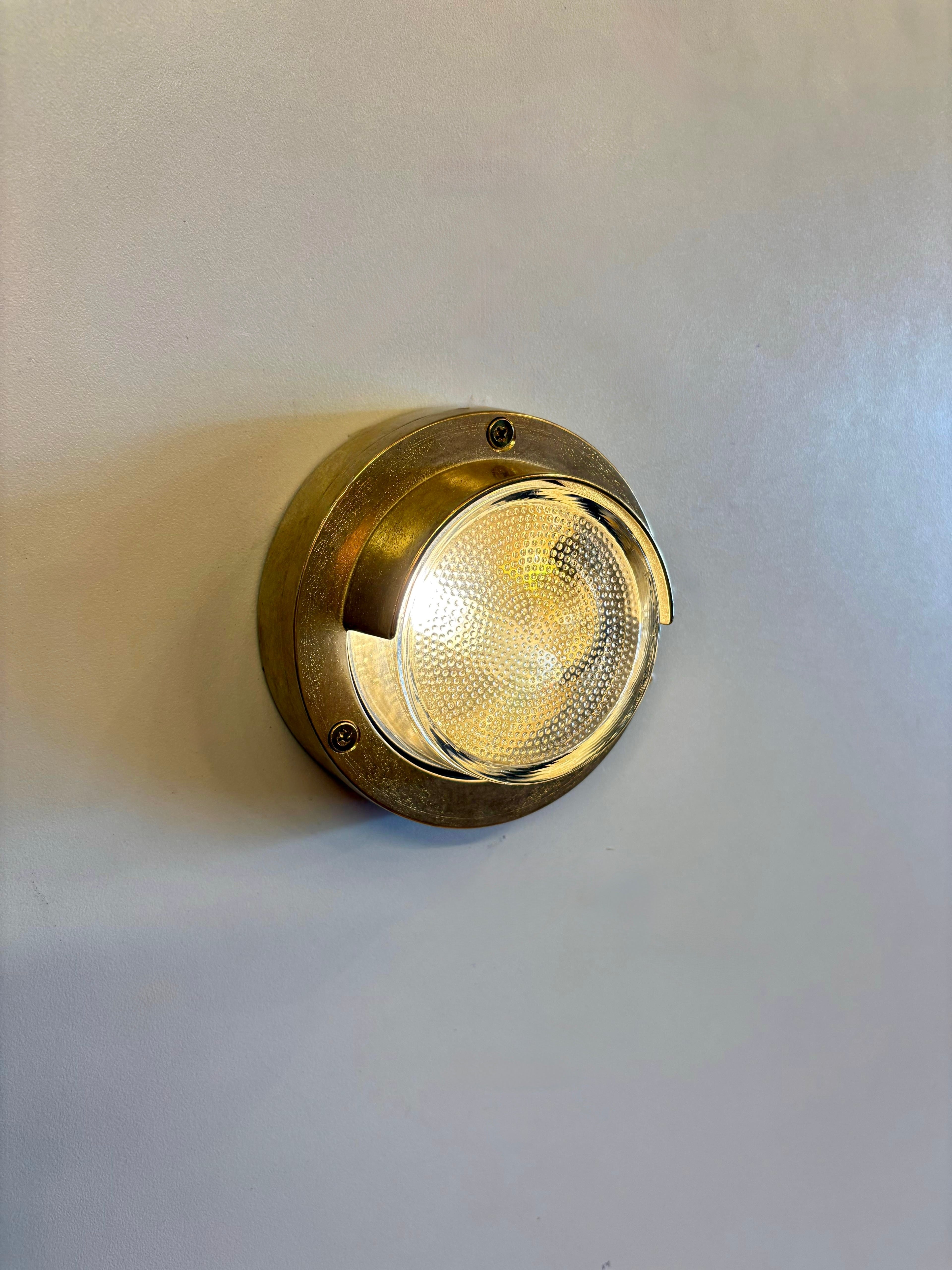 Arel Lighting Brass / Transparent URDARIA CHAPEAUX Nautical Wall Sconce