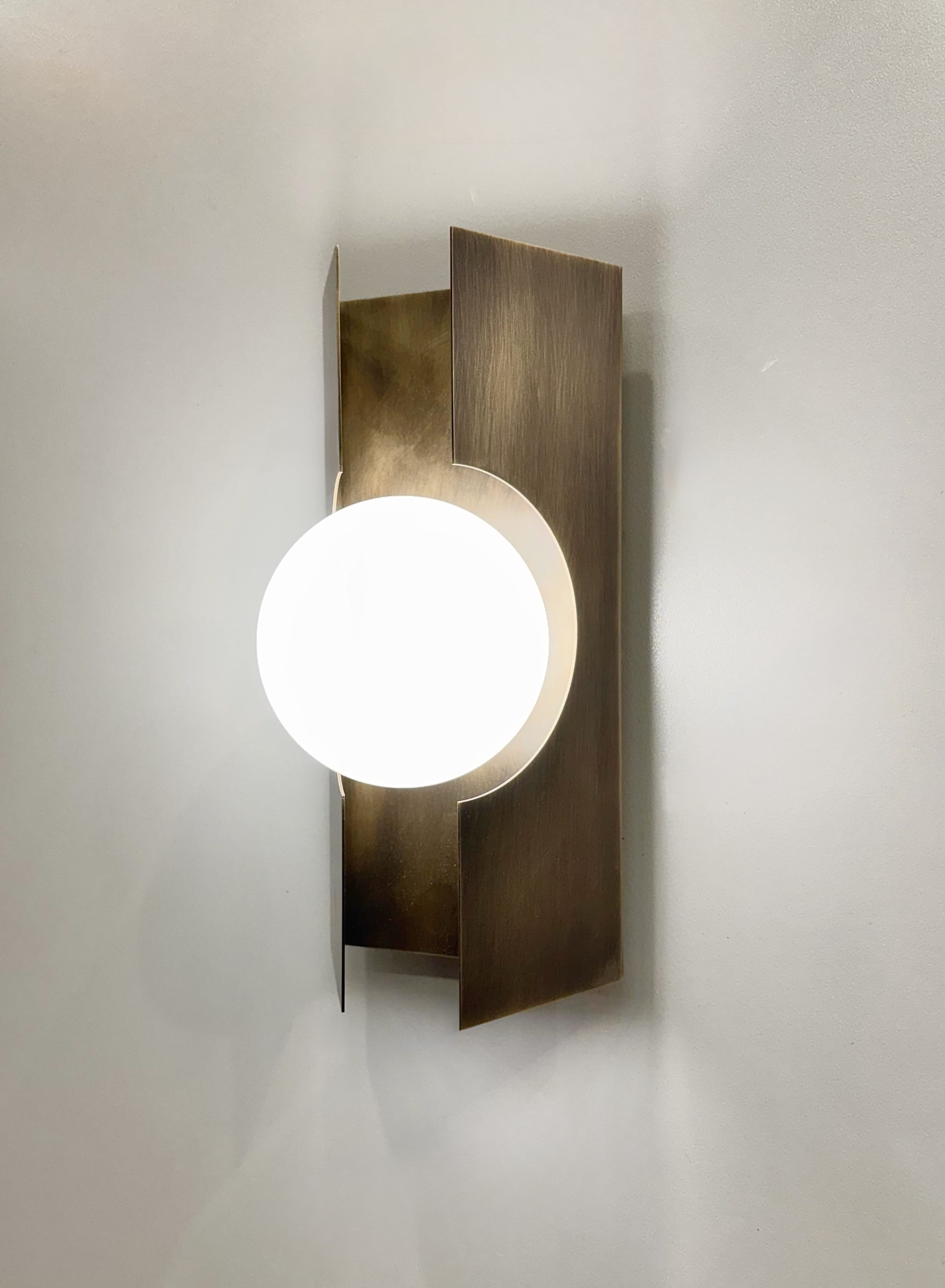Arel Lighting CAMI Modern Globe Wall Sconce