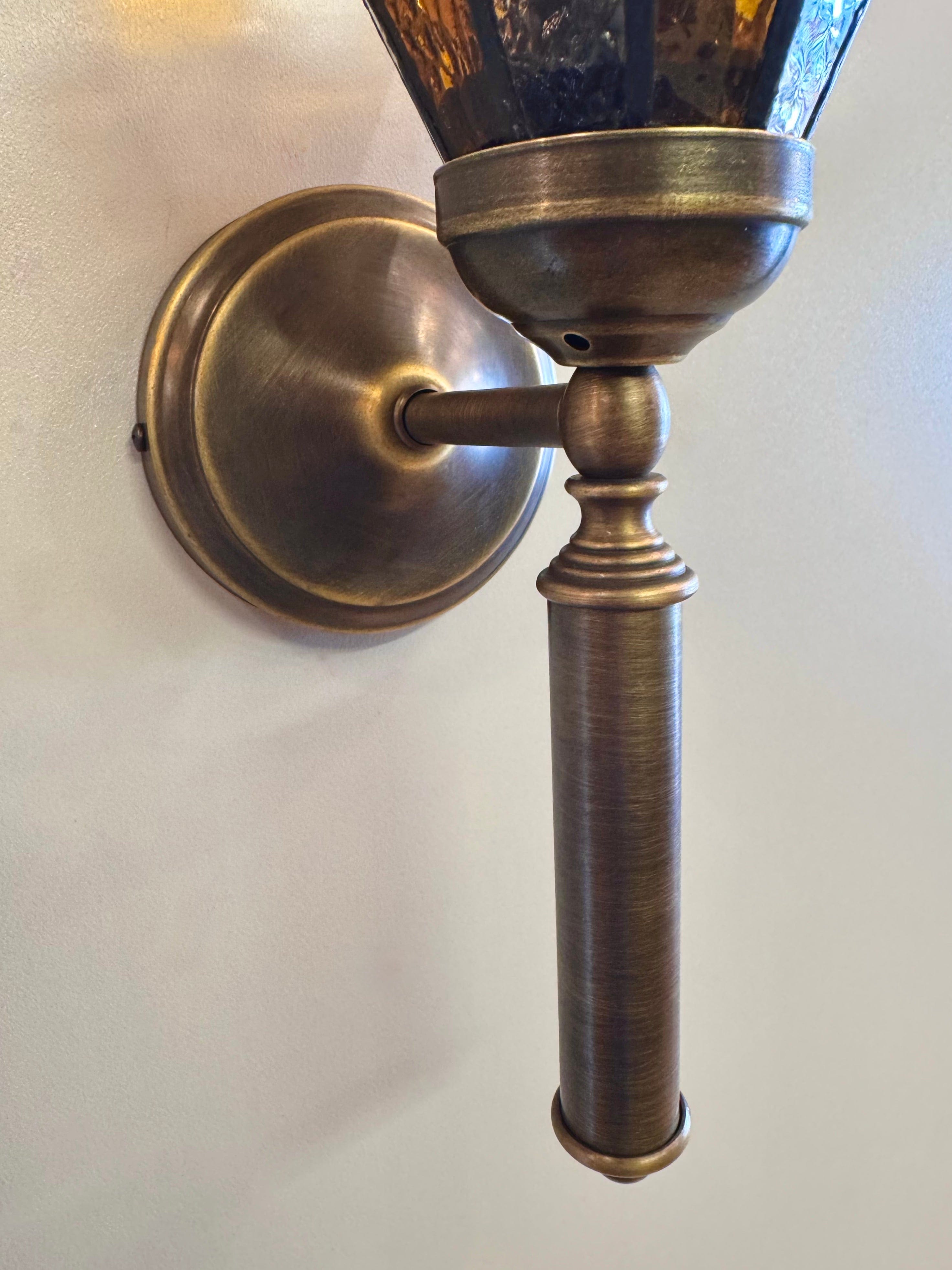 Arel Lighting CAPO II Traditional Stained Glass Wall Sconce