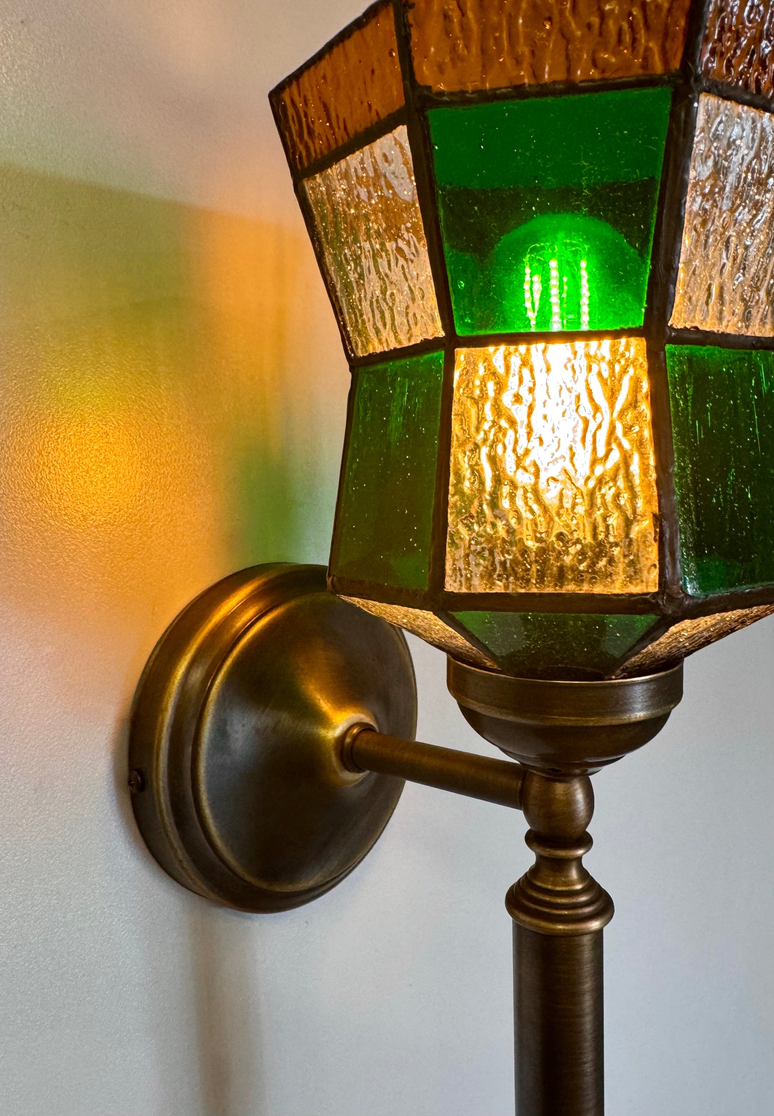 Arel Lighting CAPO III Traditional Stained Glass Wall Sconce