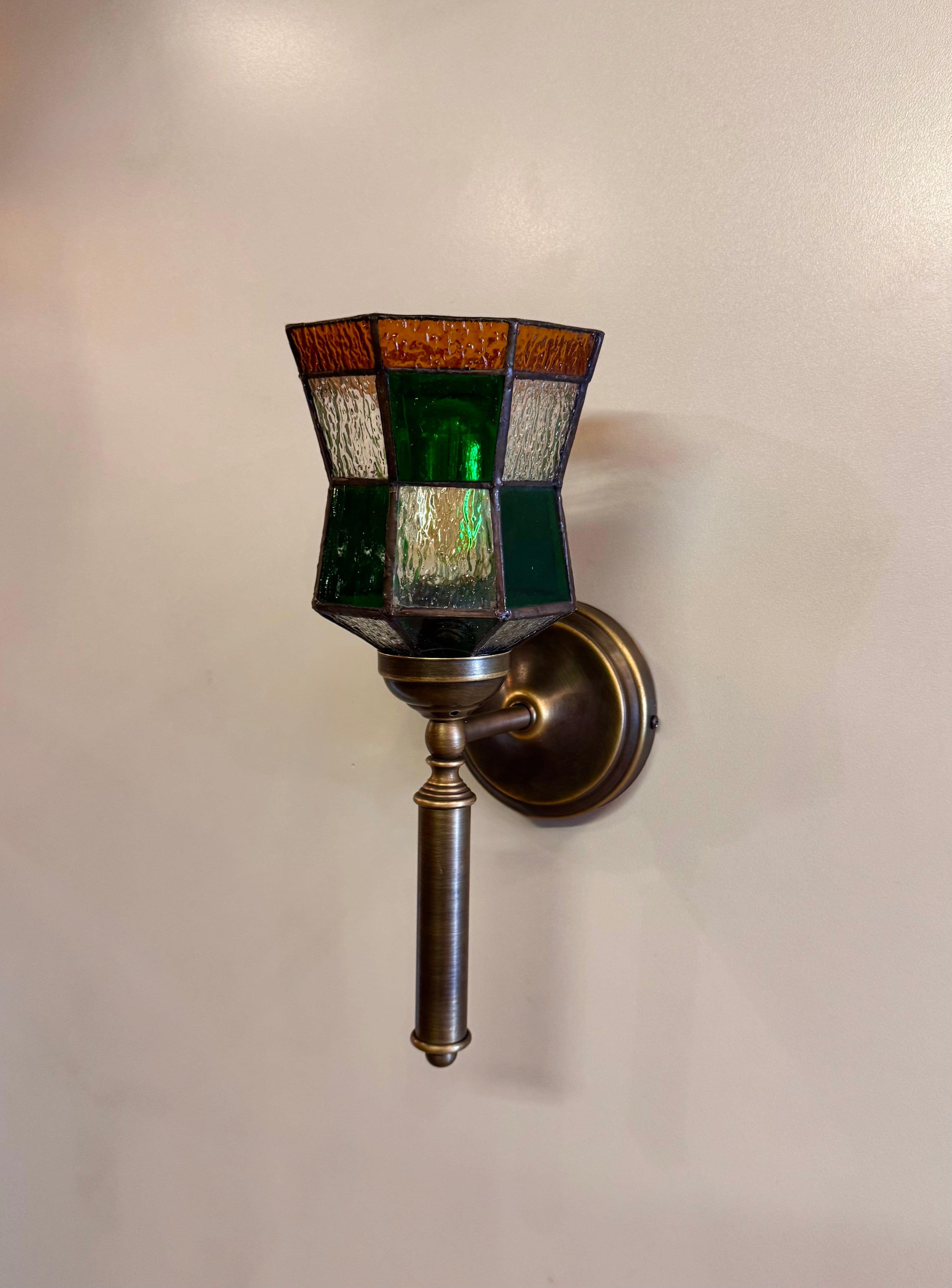 Arel Lighting CAPO III Traditional Stained Glass Wall Sconce