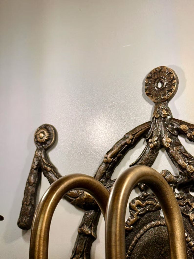 Arel Lighting CLUNY Brass Traditional Wall Sconce