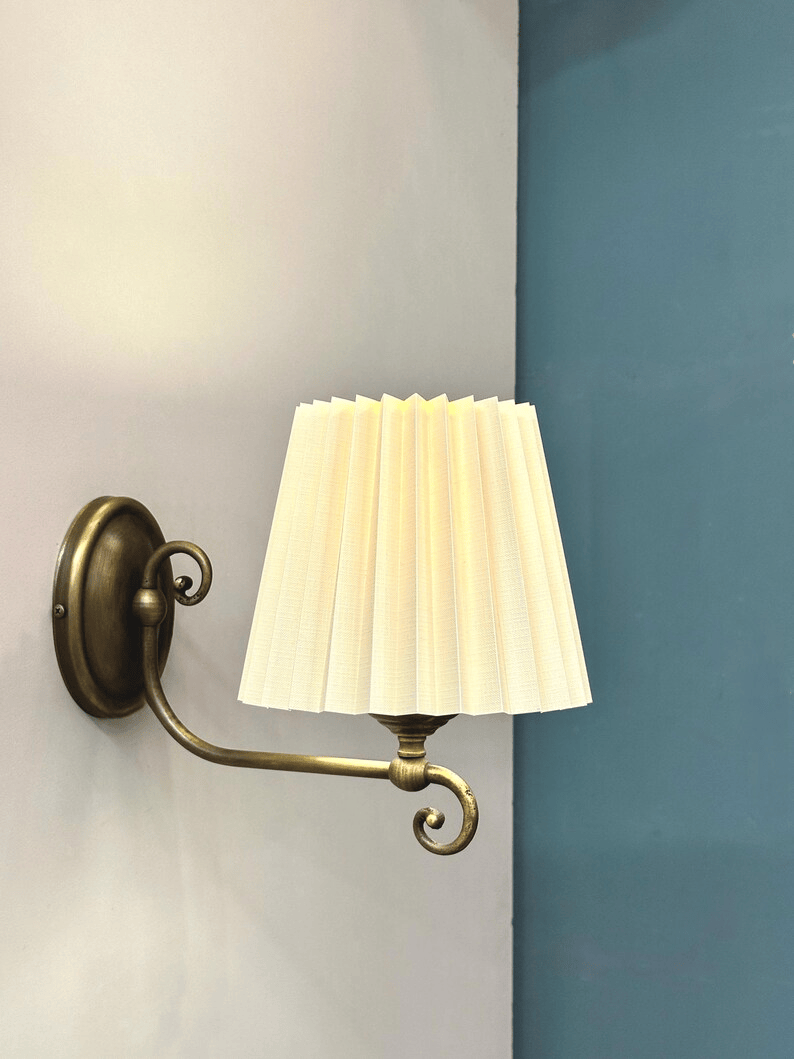 Arel Lighting CORUCHE Brass Traditional Wall Sconce