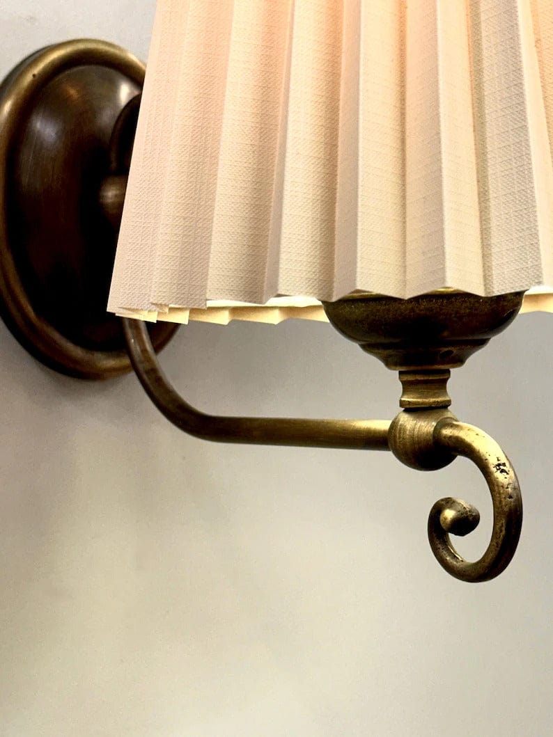 Arel Lighting CORUCHE Brass Traditional Wall Sconce