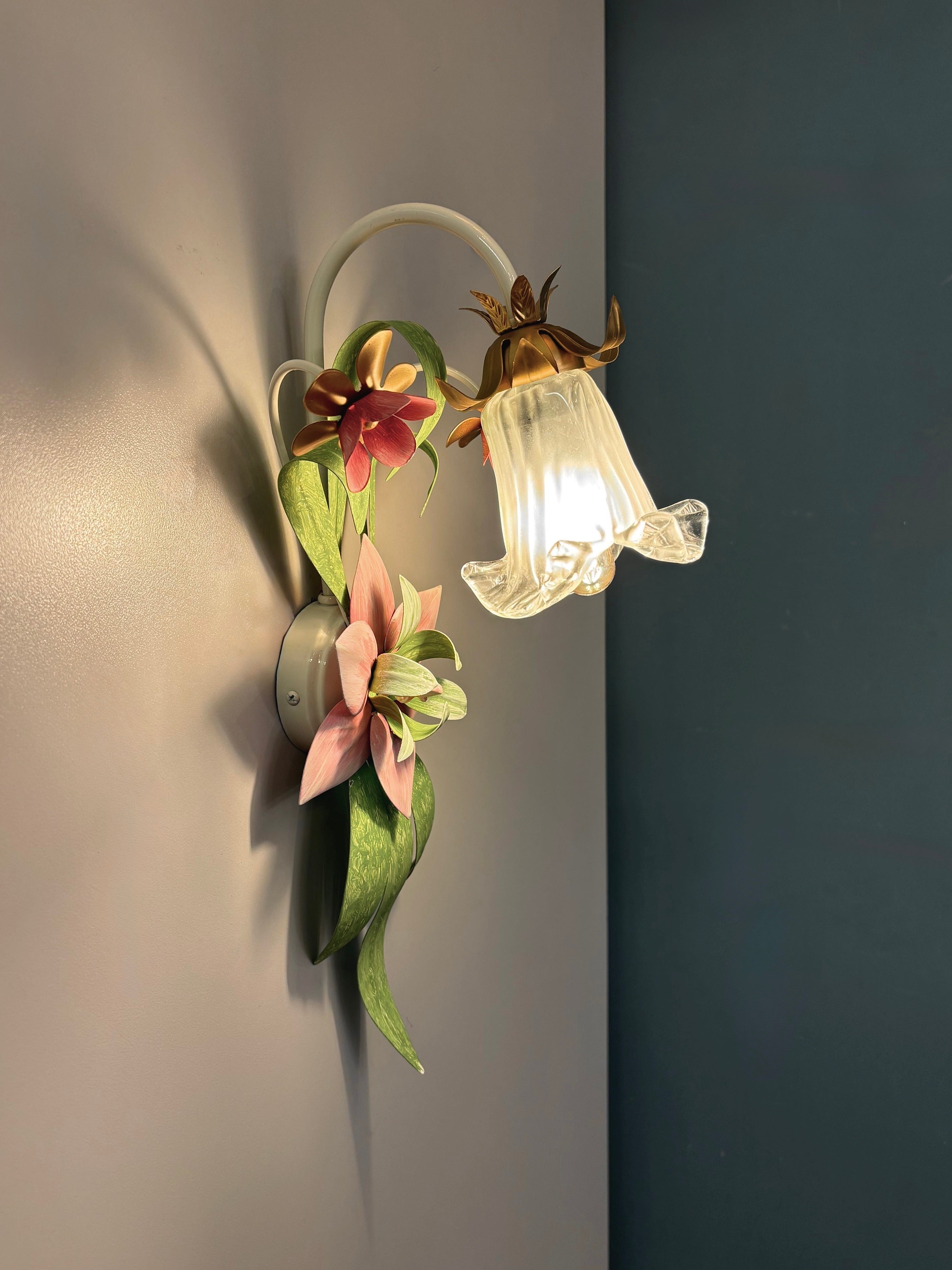Arel Lighting FARO Flower Wall Sconce