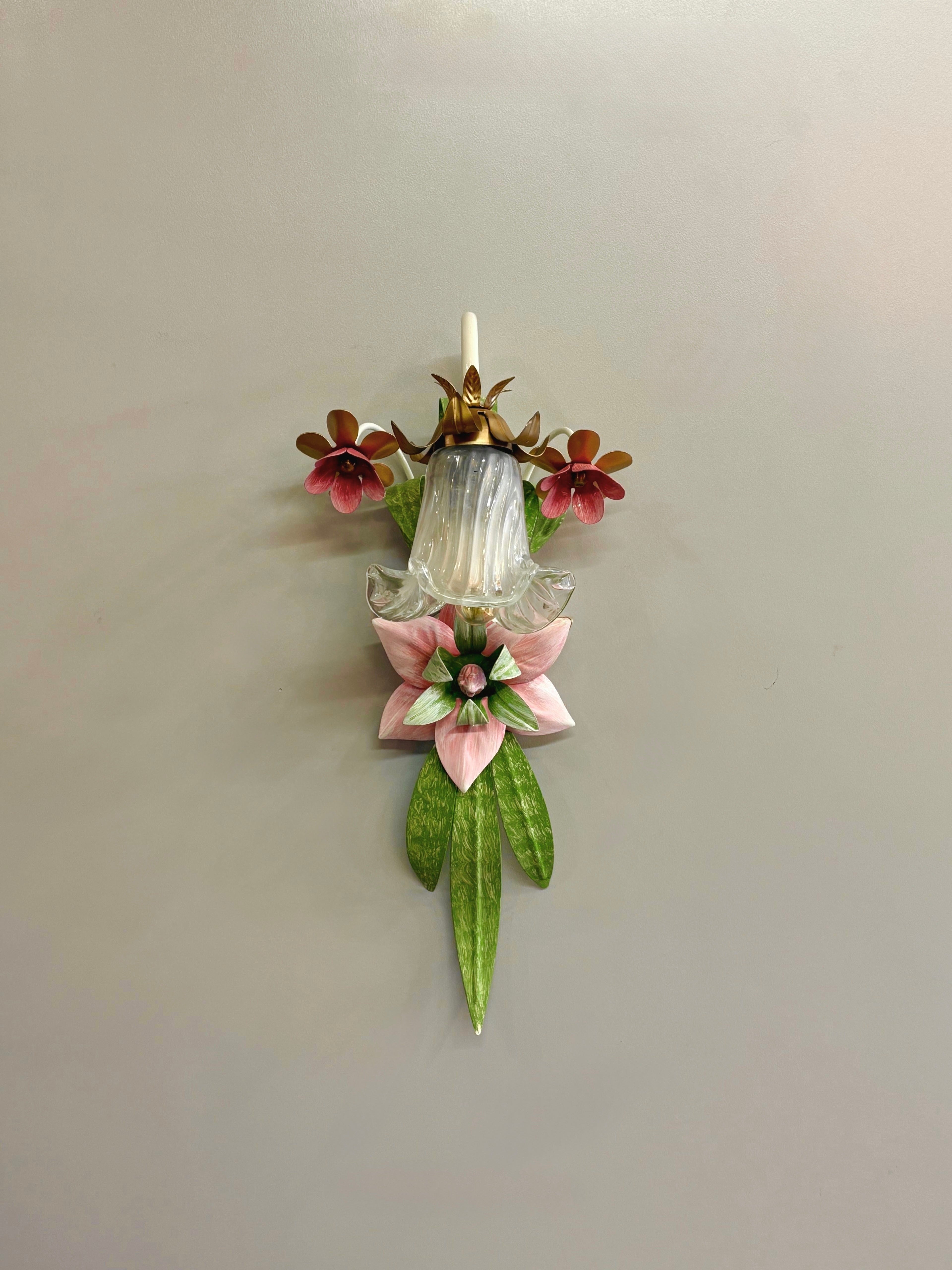 Arel Lighting FARO Flower Wall Sconce