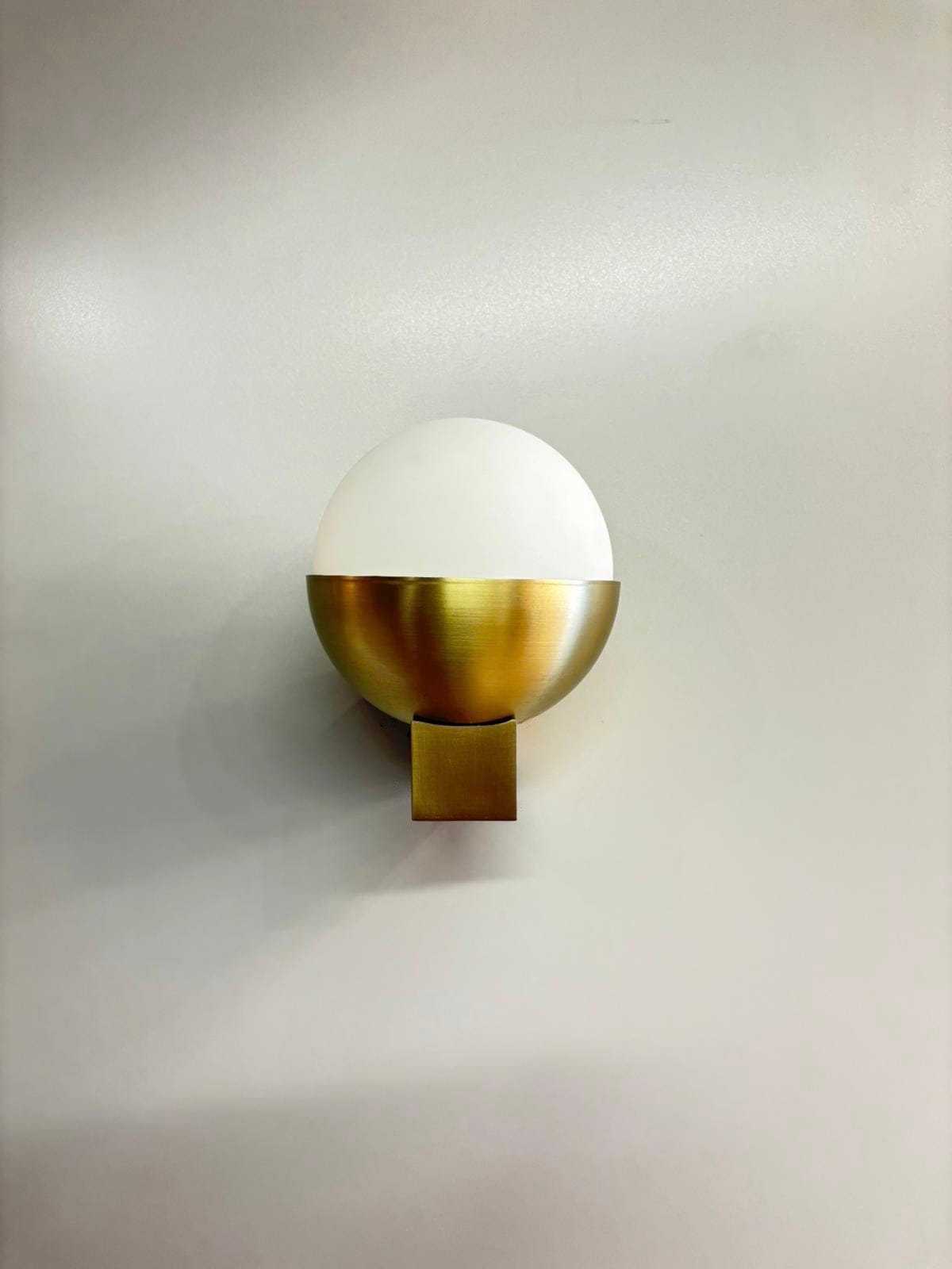 Arel Lighting GORA Art Deco Wall Sconce