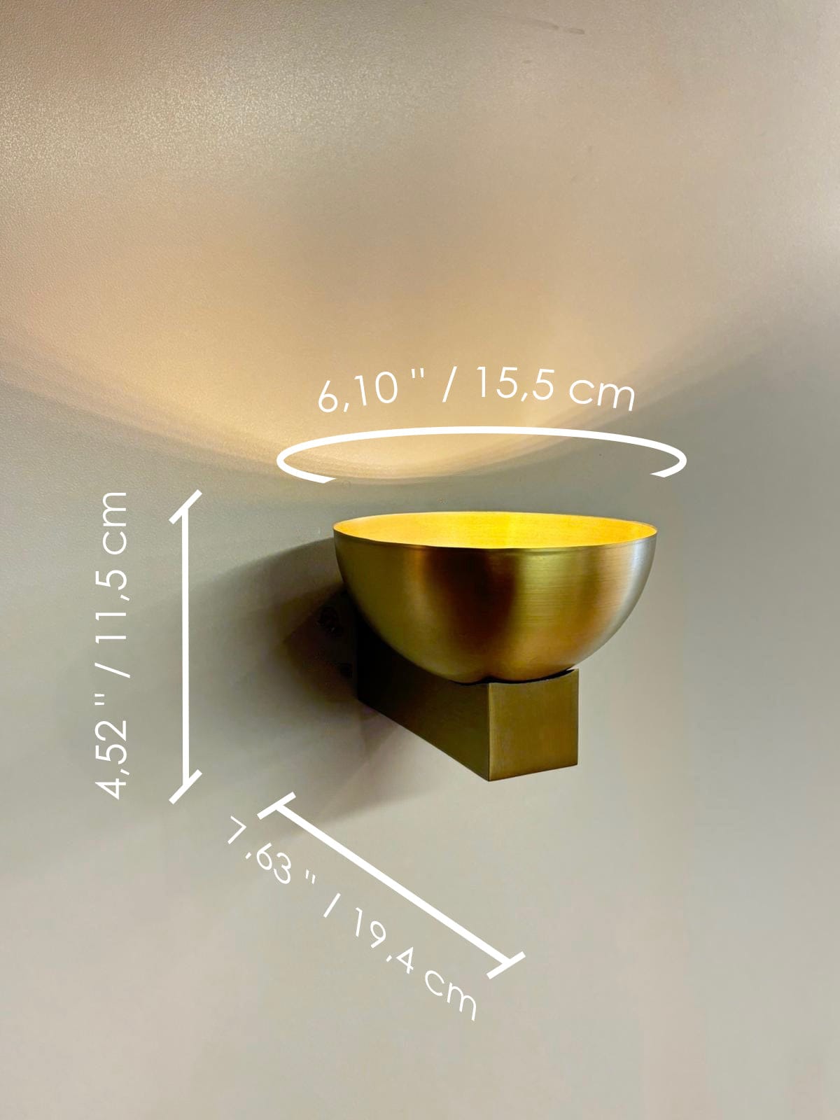 Arel Lighting GORA Art Deco Wall Sconce