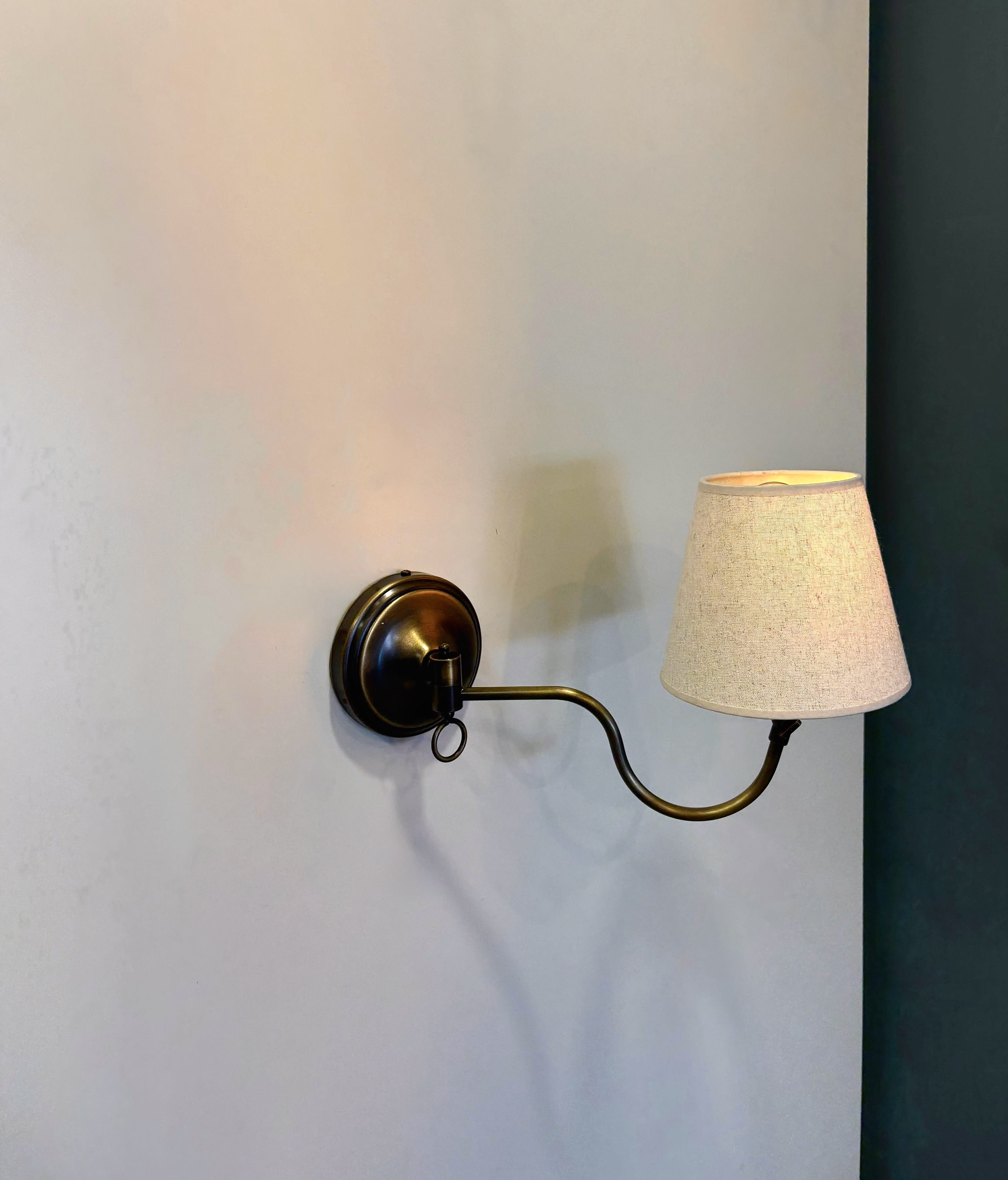 Arel Lighting KROKEK Articulating Wall Sconce
