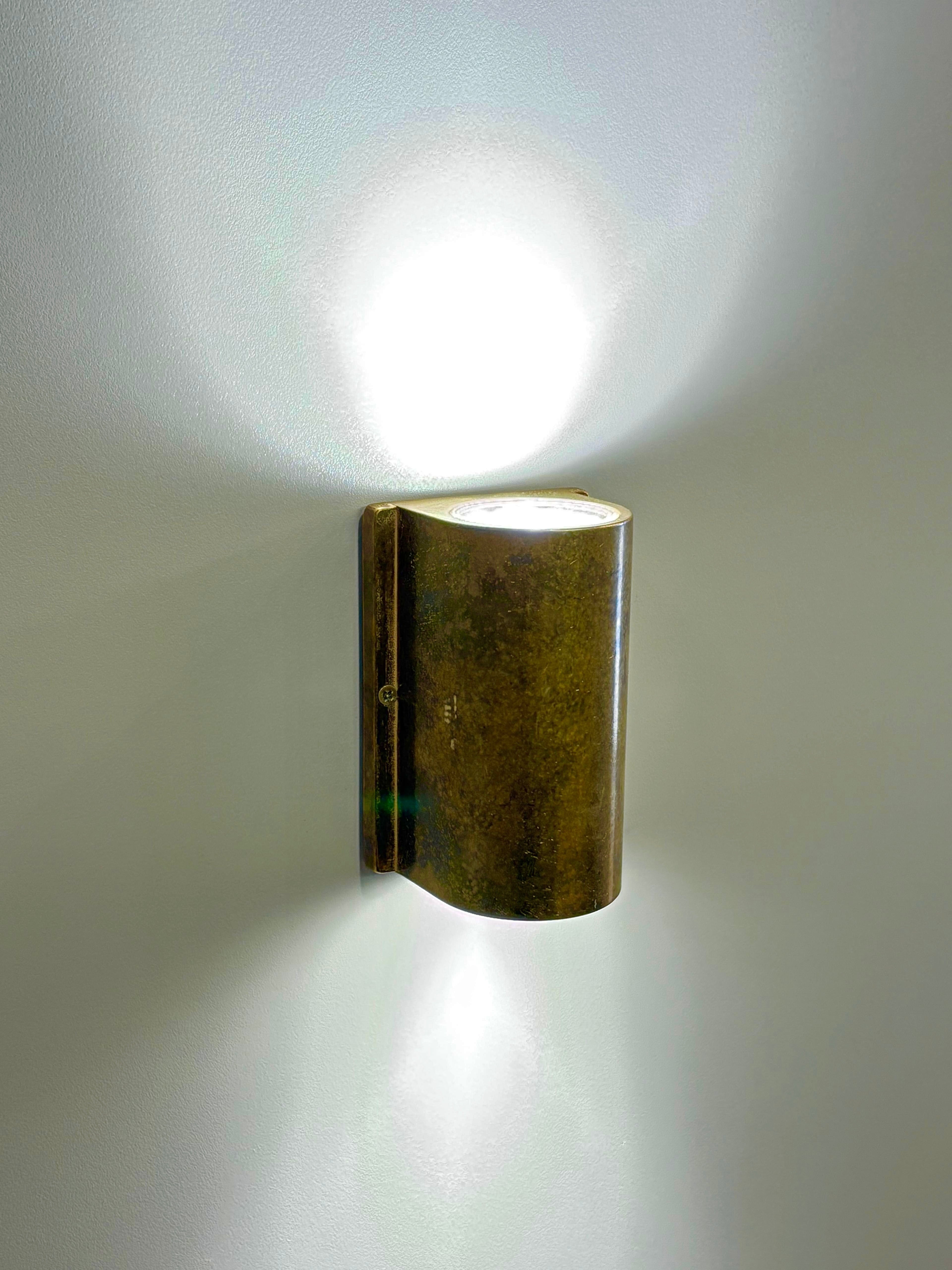 Arel Lighting LIDA Outdoor Brass Casting Wall Sconce