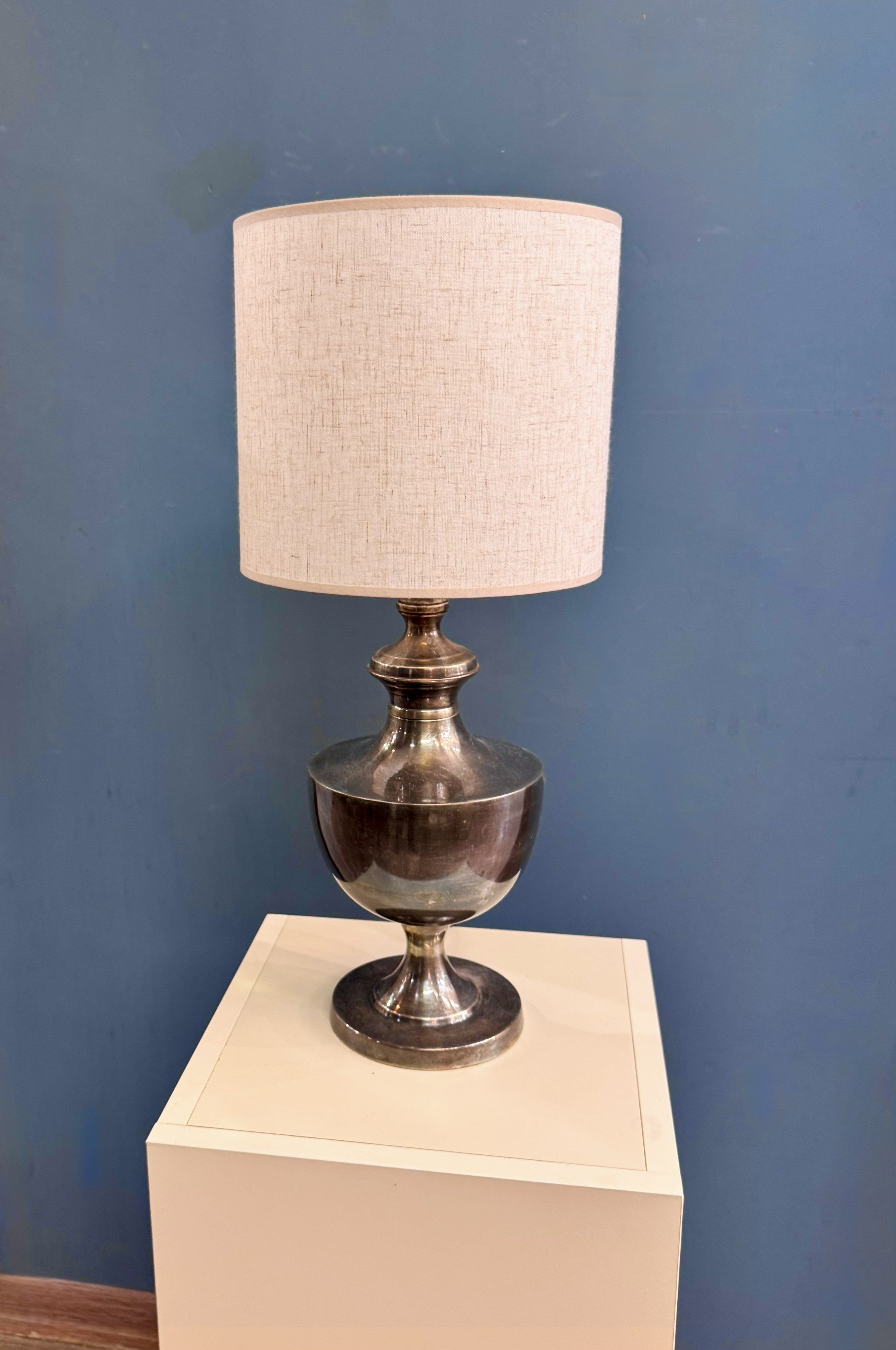 Arel Lighting MACAS Table Lamp
