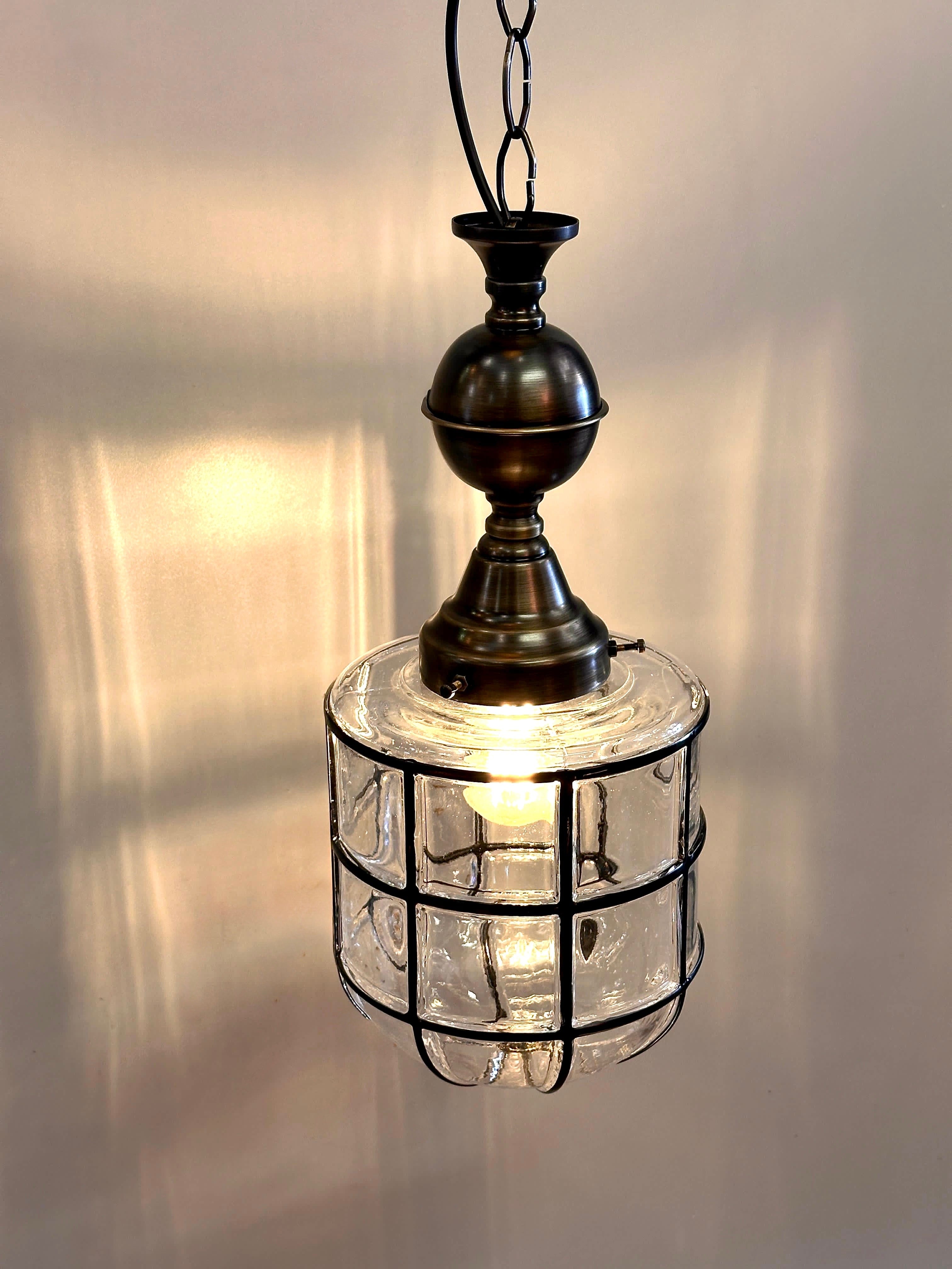 Arel Lighting MAURS Glass Pendant