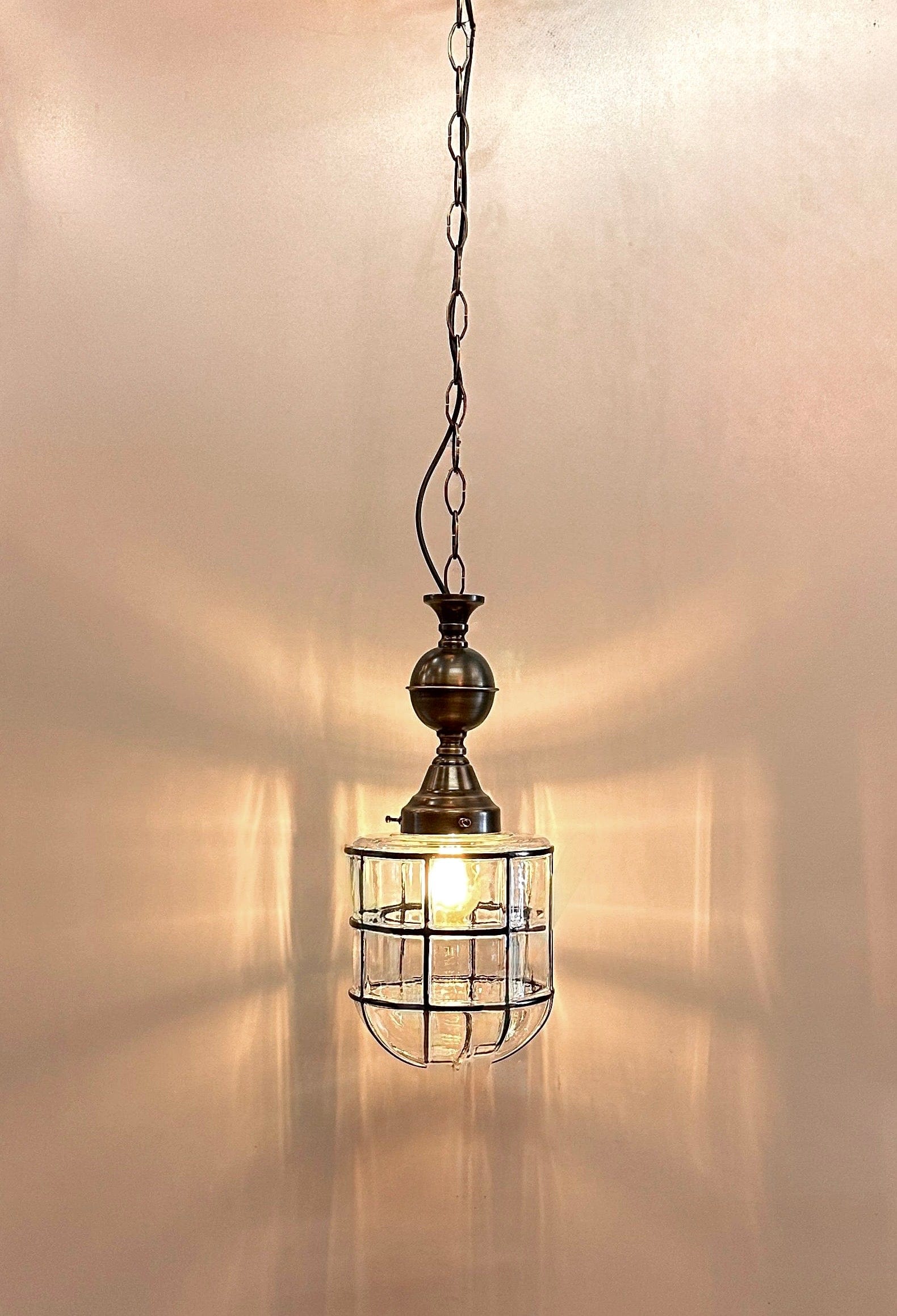 Arel Lighting MAURS Glass Pendant