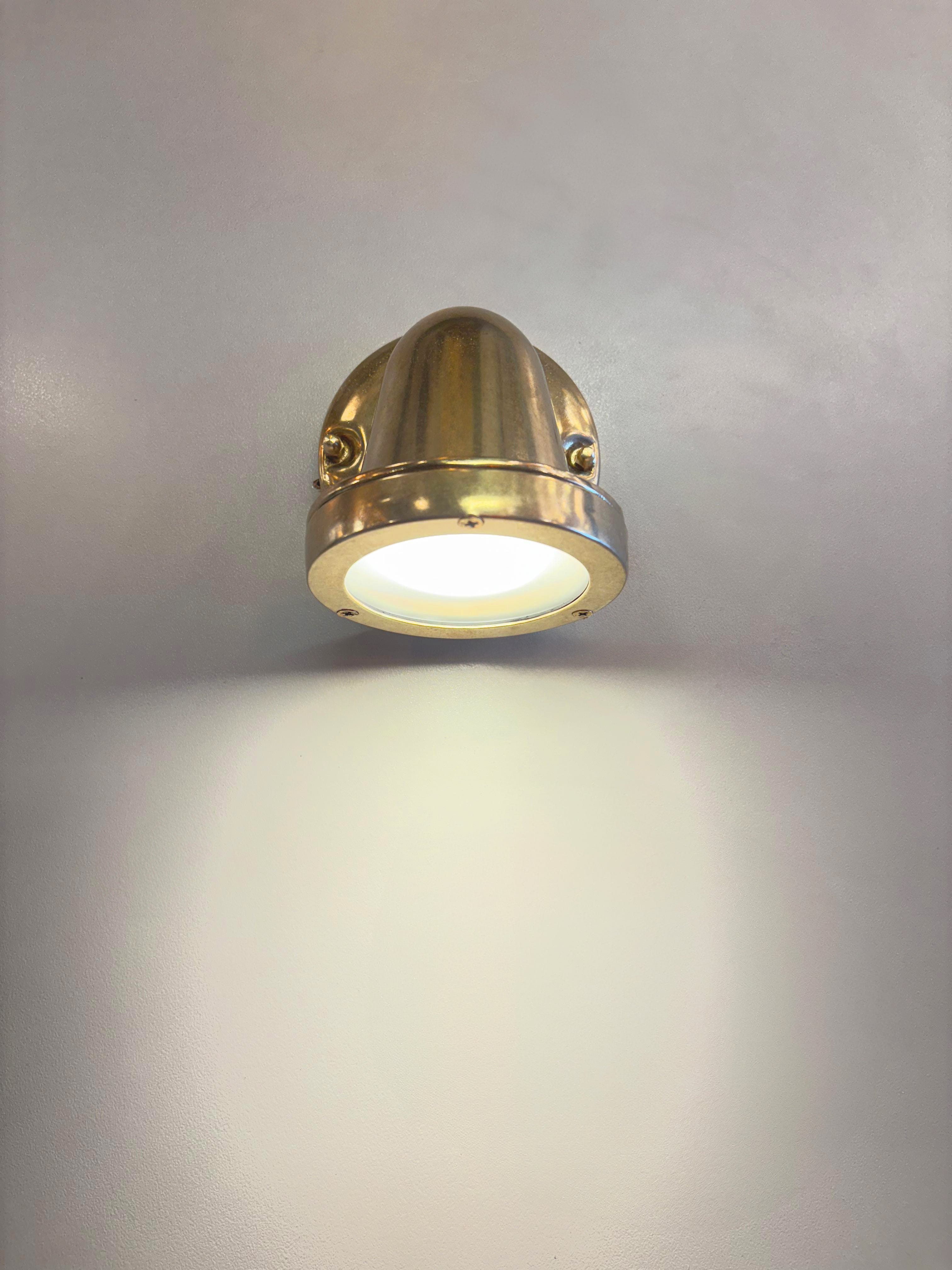 Arel Lighting MOTRU Outdoor Brass Casting Wall Sconce