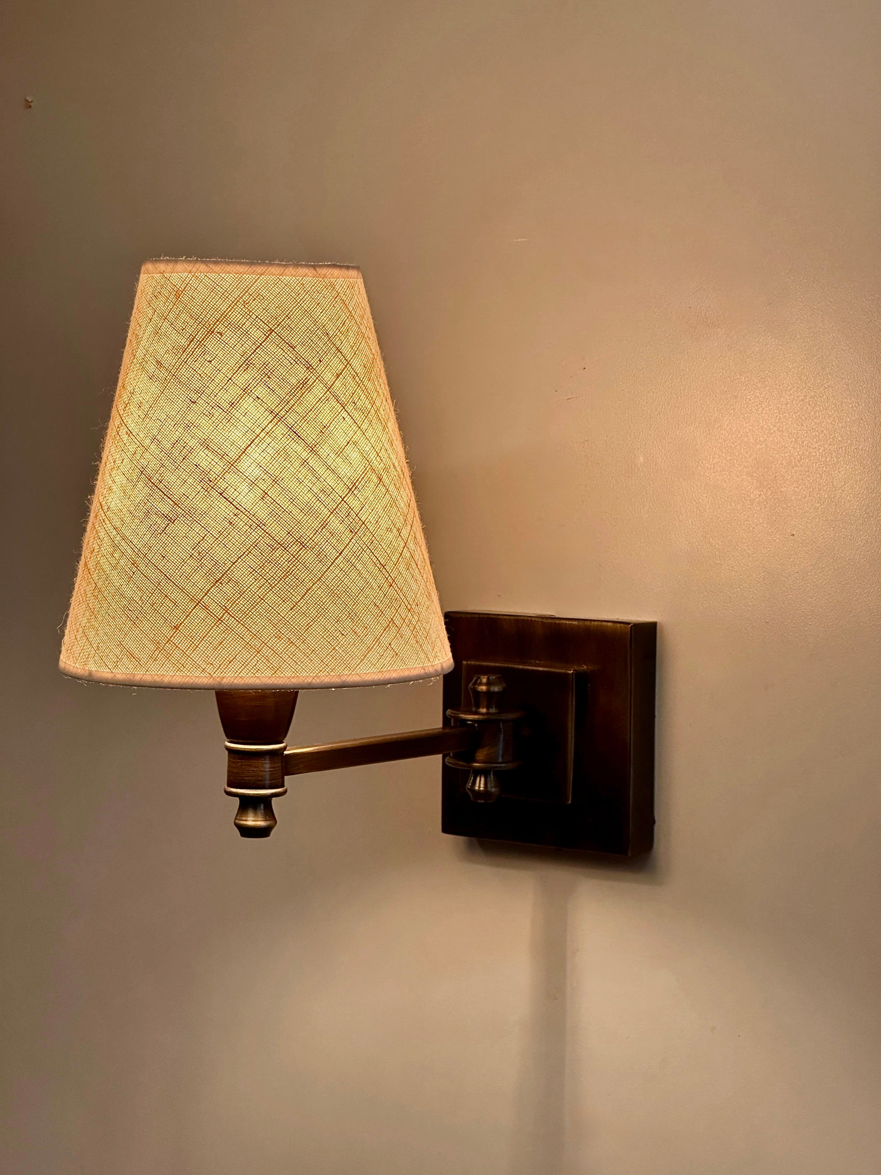 Arel Lighting NADOR Traditional Wall Sconce