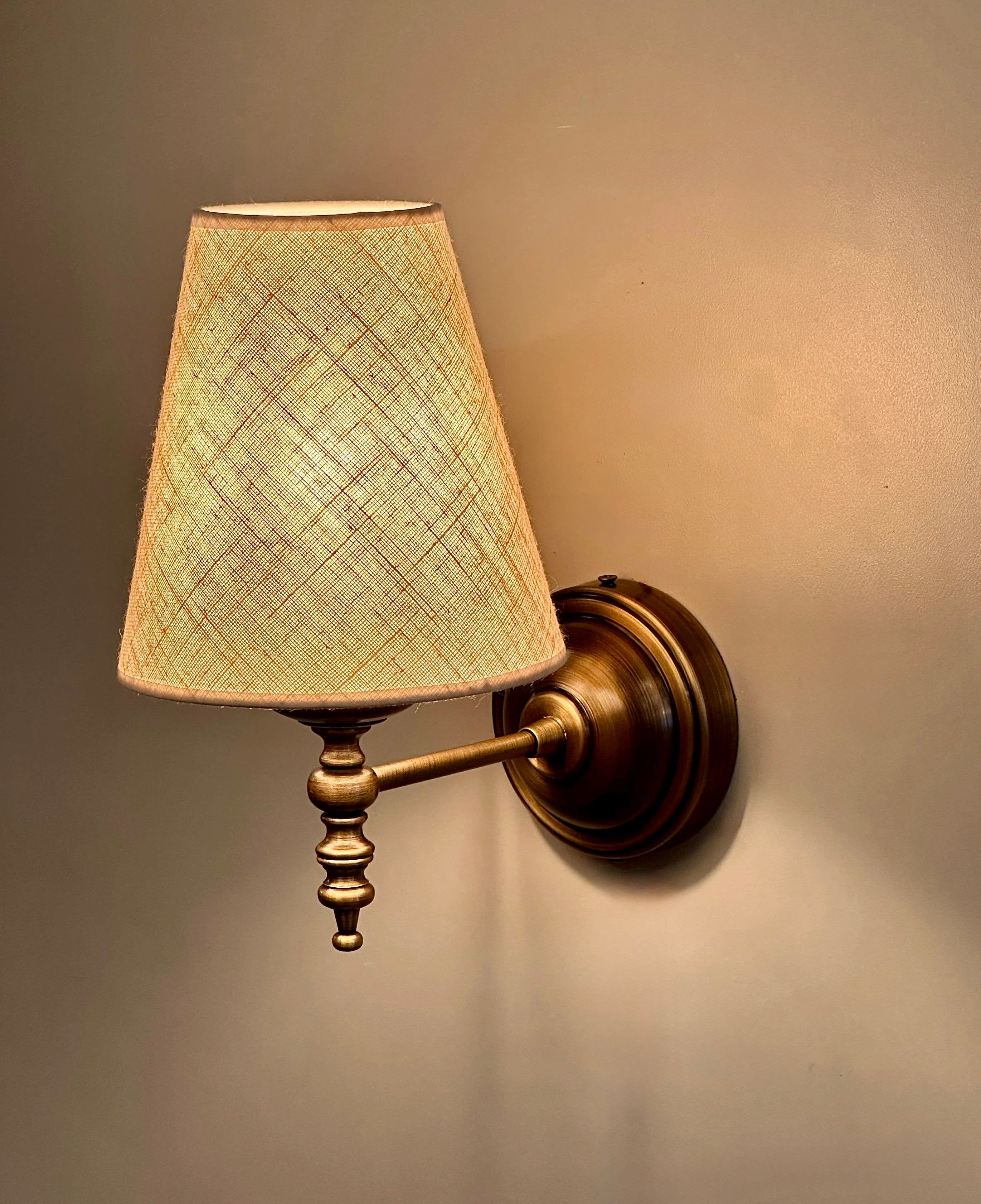 Arel Lighting ORAN Brass Traditional Wall Sconce