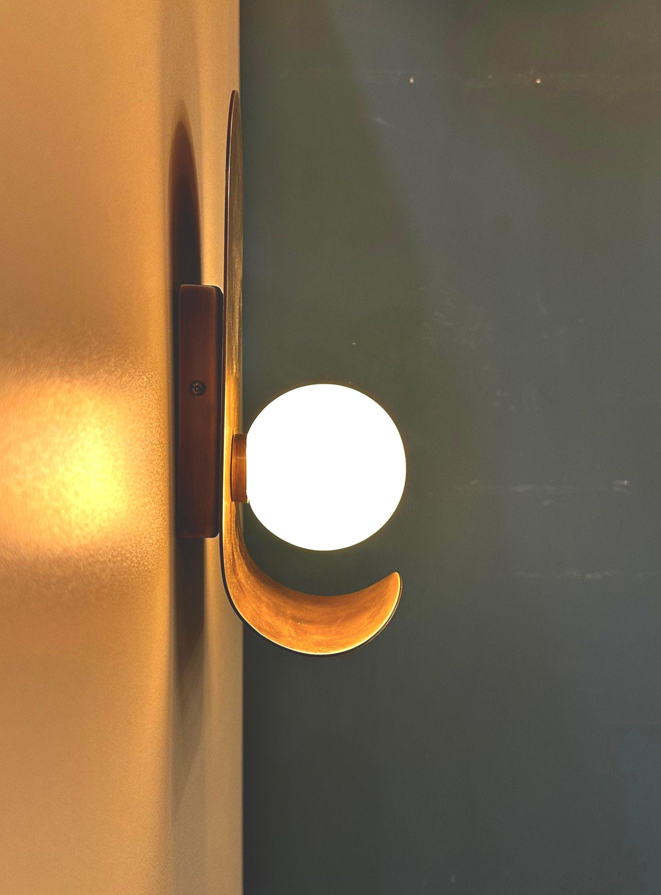 Arel Lighting PRADO SINGLE Wall Sconce