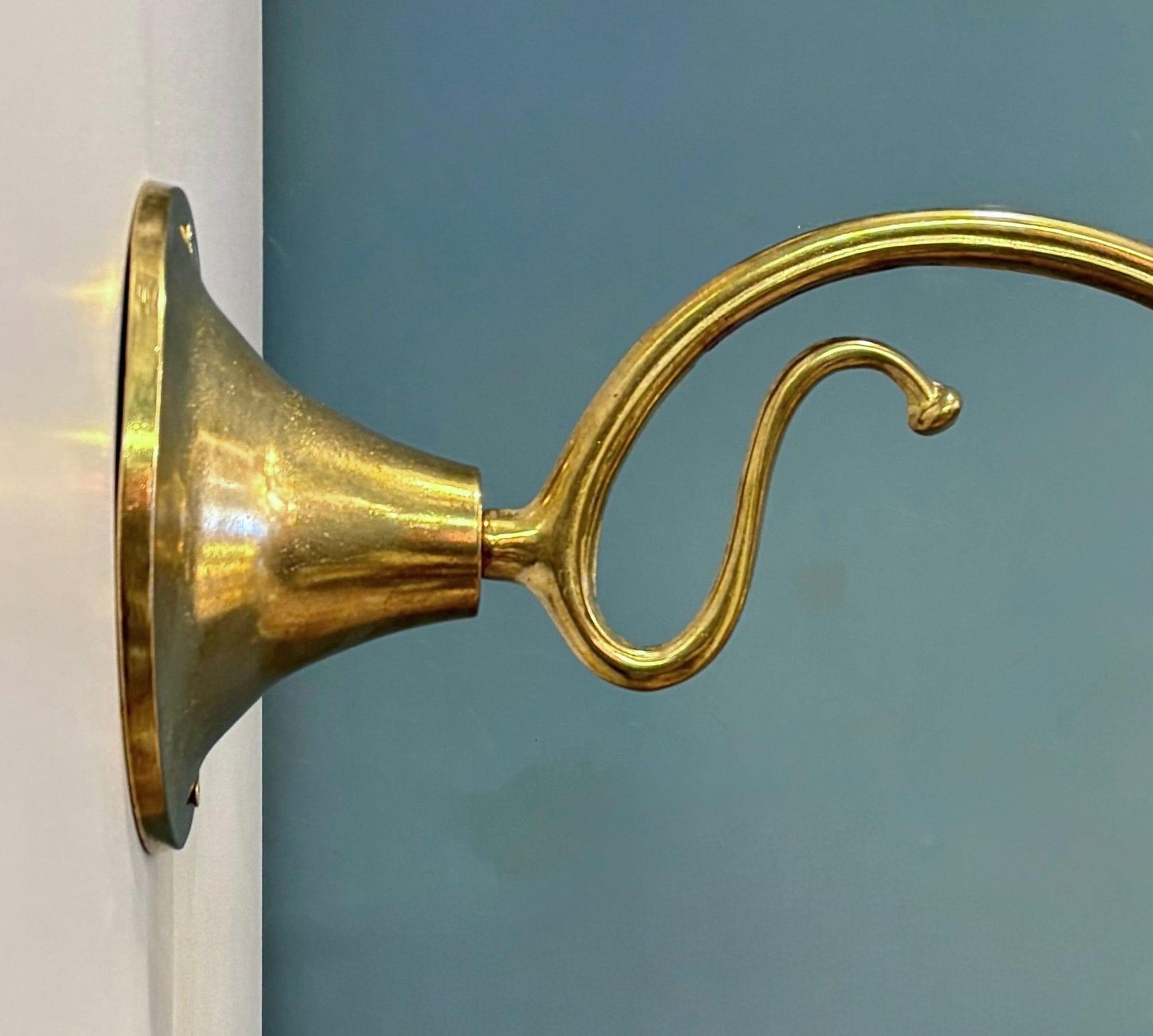 Arel Lighting RYBNO Brass Nautical Wall Sconce