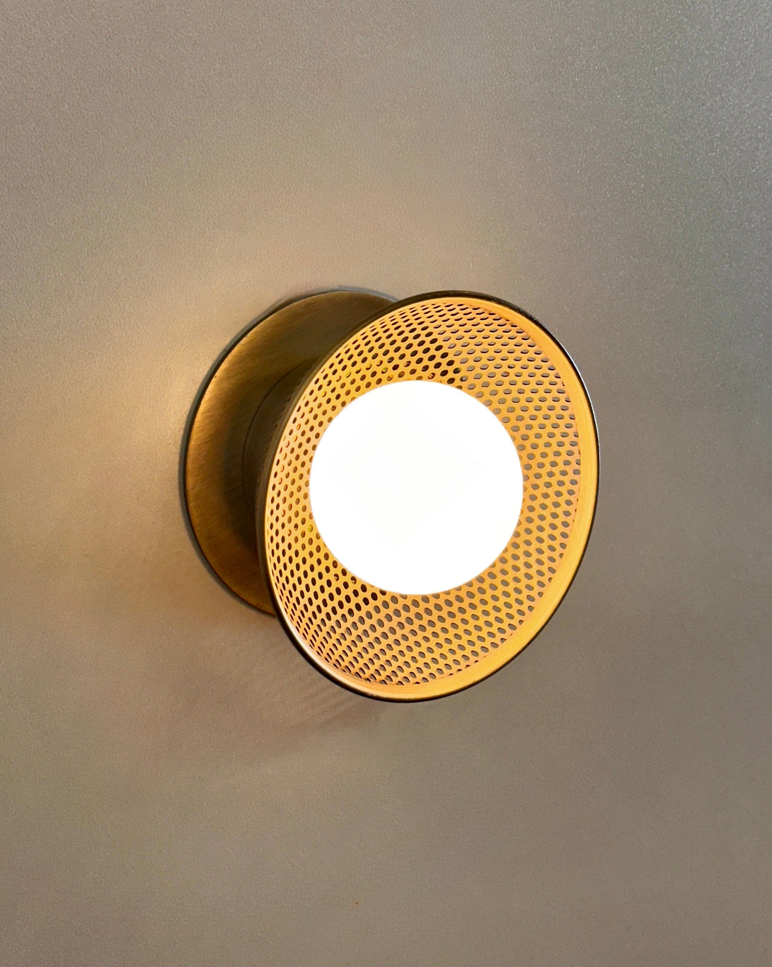 Arel Lighting STER Wall Lighting Fixture