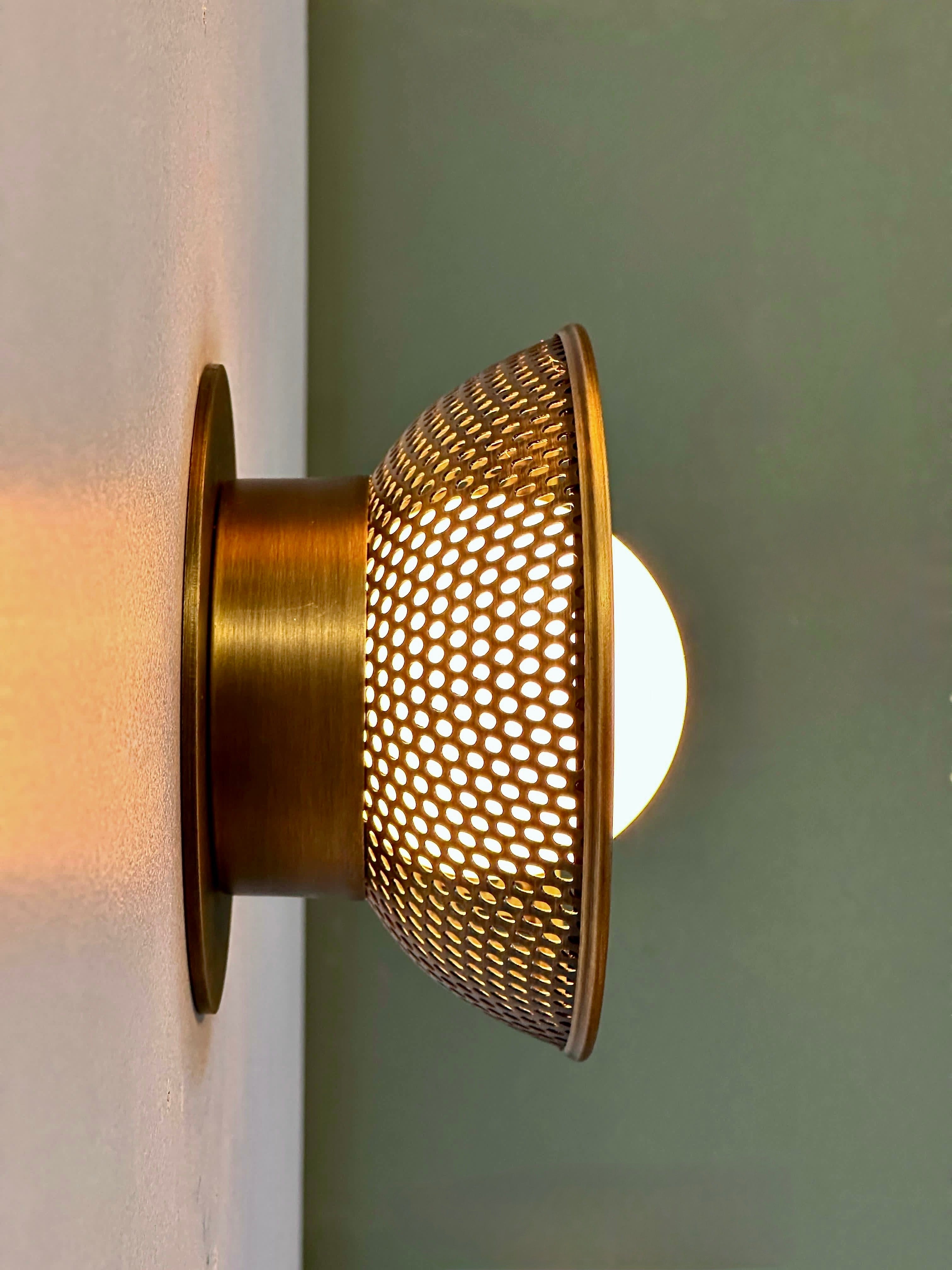 Arel Lighting STER Wall Lighting Fixture