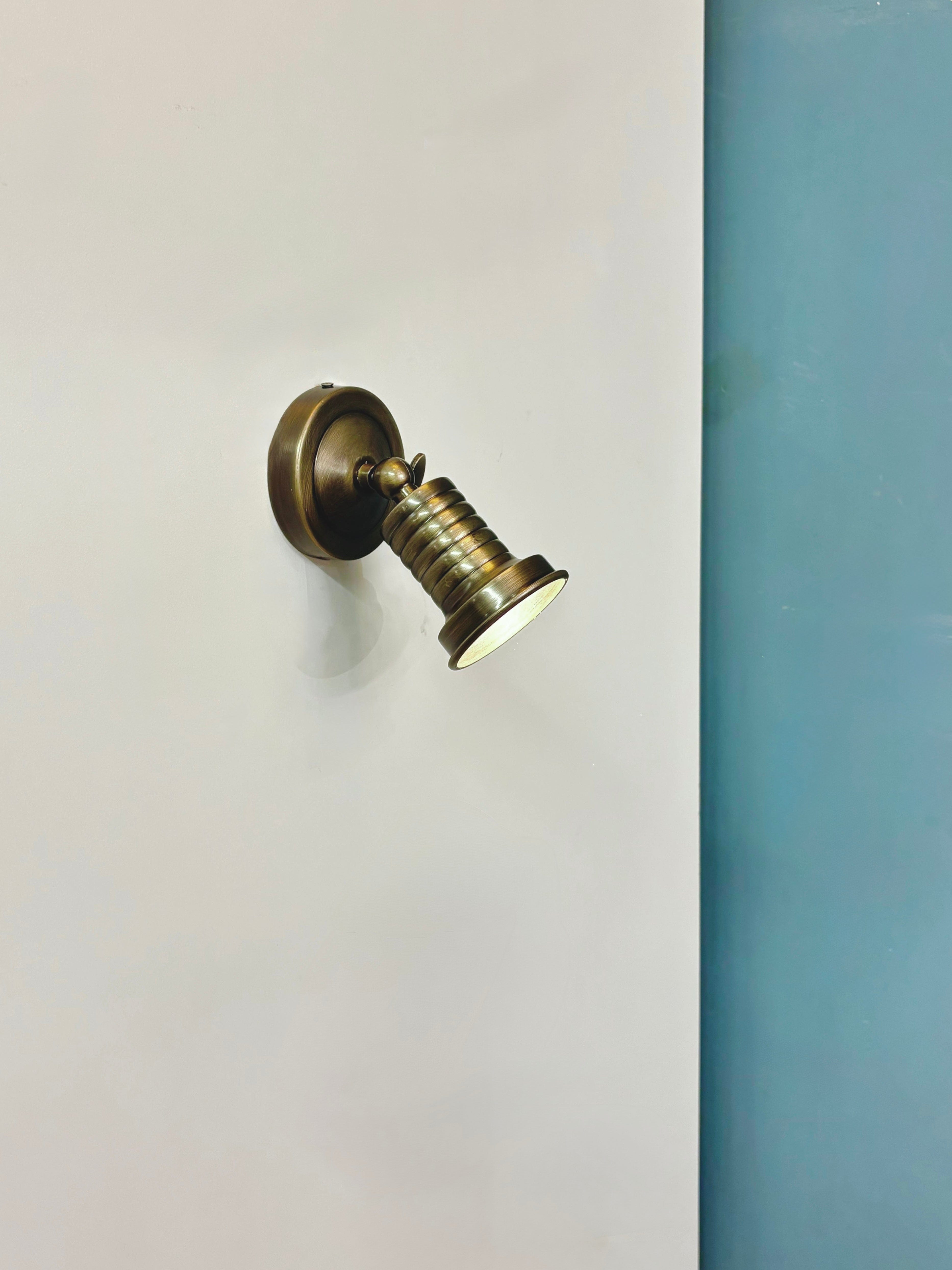 Arel Lighting TELSIA Wall Sconce