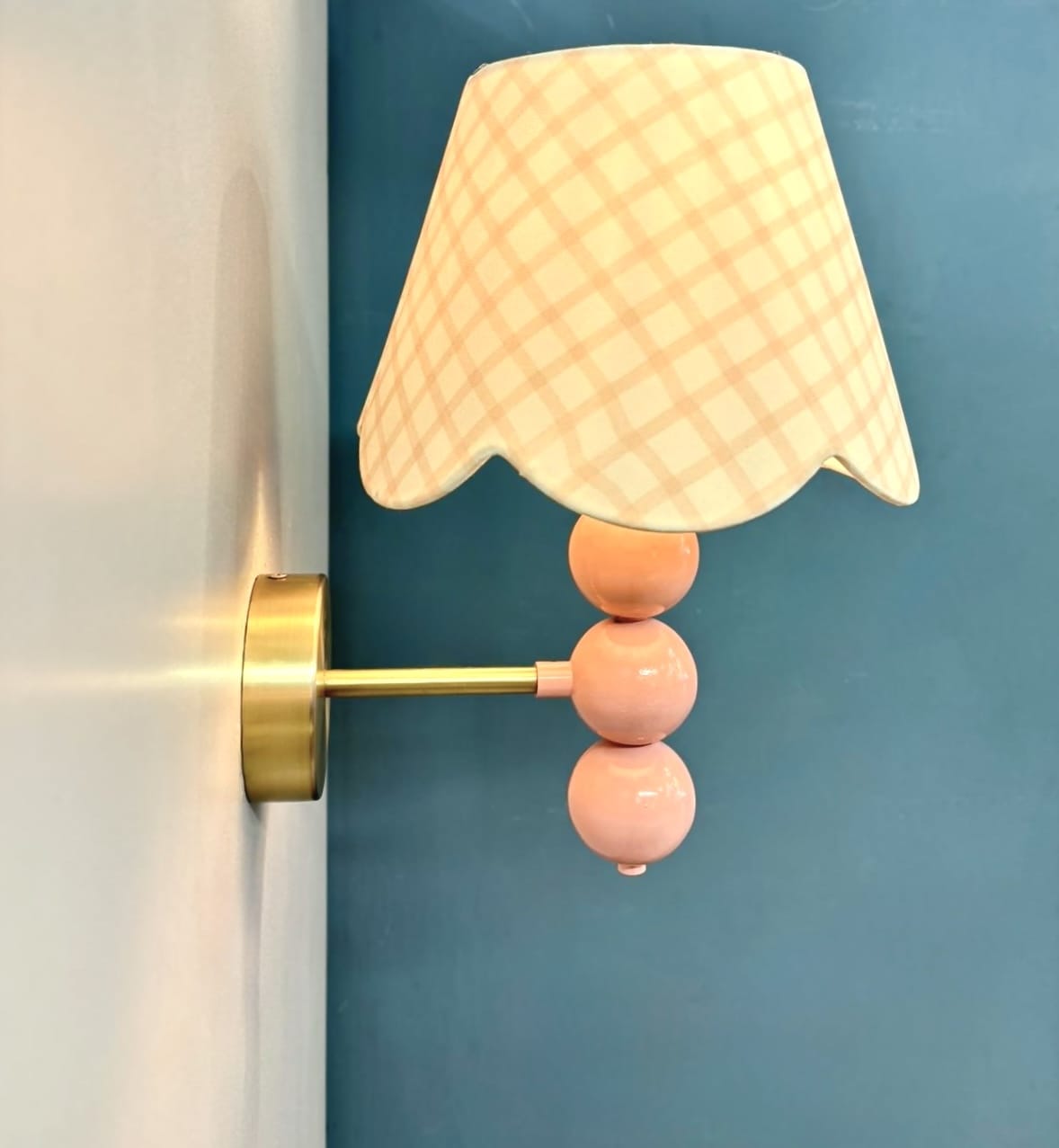Arel Lighting TRABIA Pink Wall Sconce