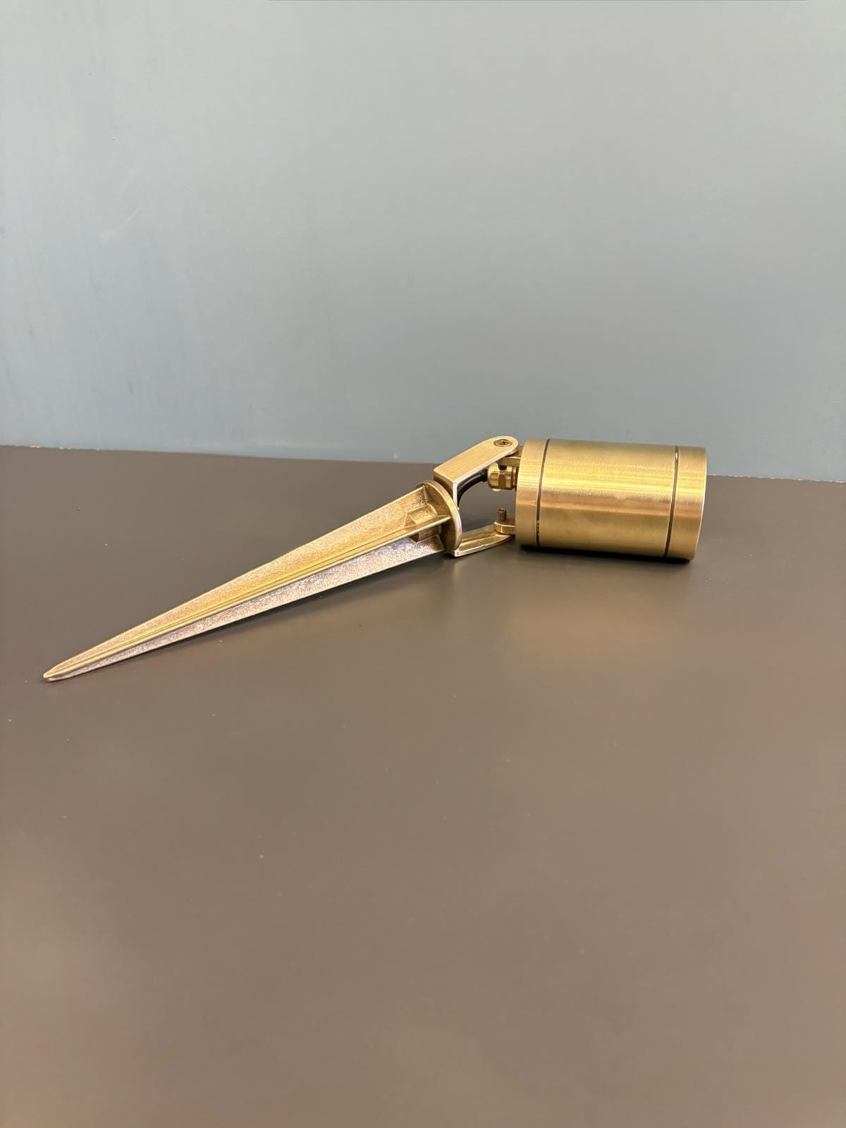 Arel Lighting VALLADE Adjustable Landscape Brass Spike Spotlight