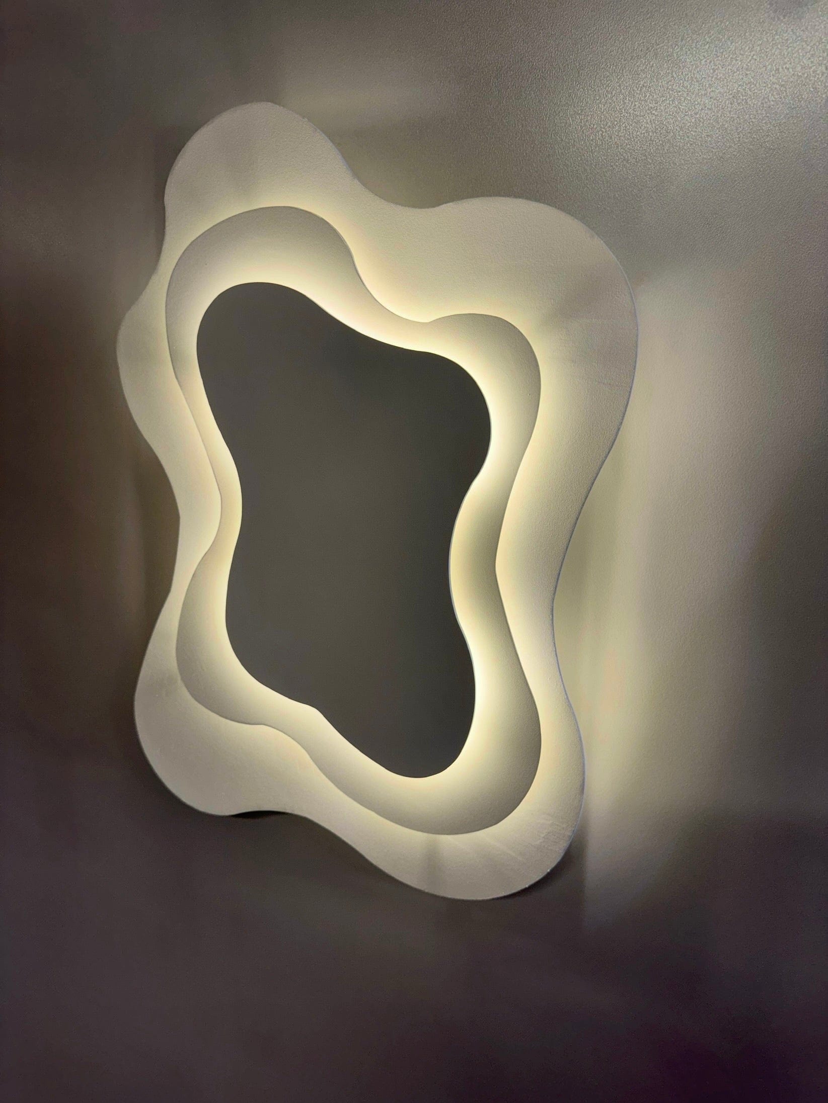 Arel Lighting White TARNOVA Wall Sconce