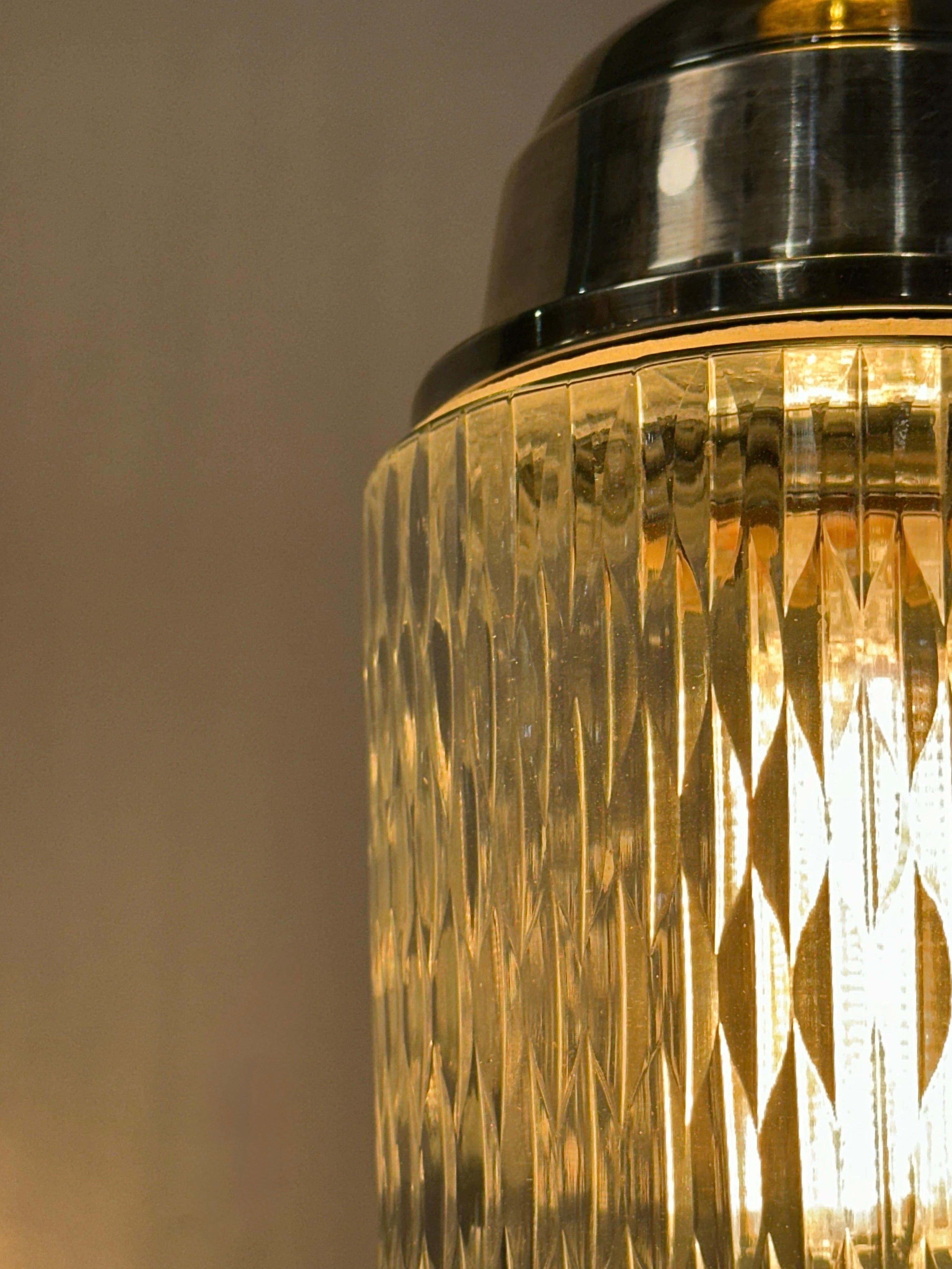 Arel Lighting YETRE GLass Pendant