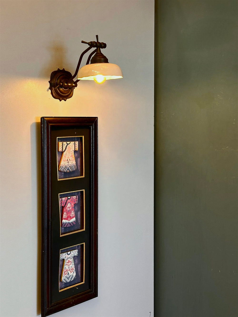 LUBLIN Brass Traditional Wall Sconce