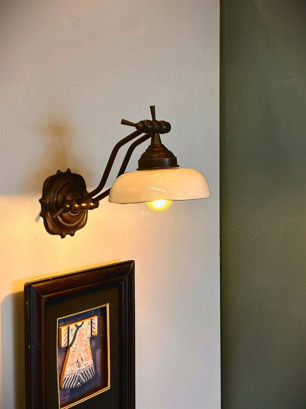 LUBLIN Brass Traditional Wall Sconce