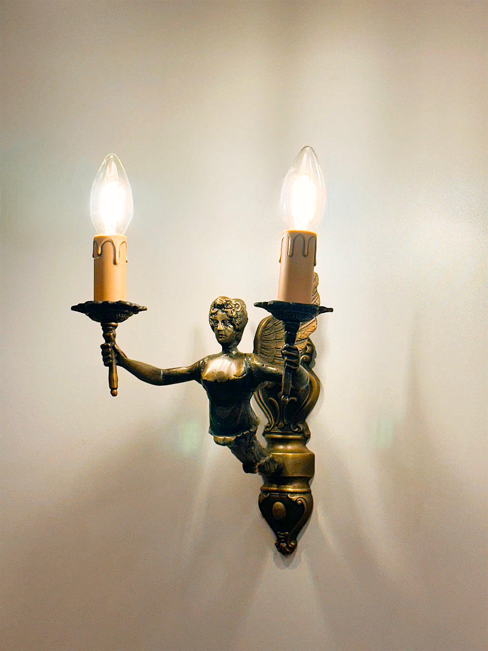 DREUX Brass Victorian Wall Sconce