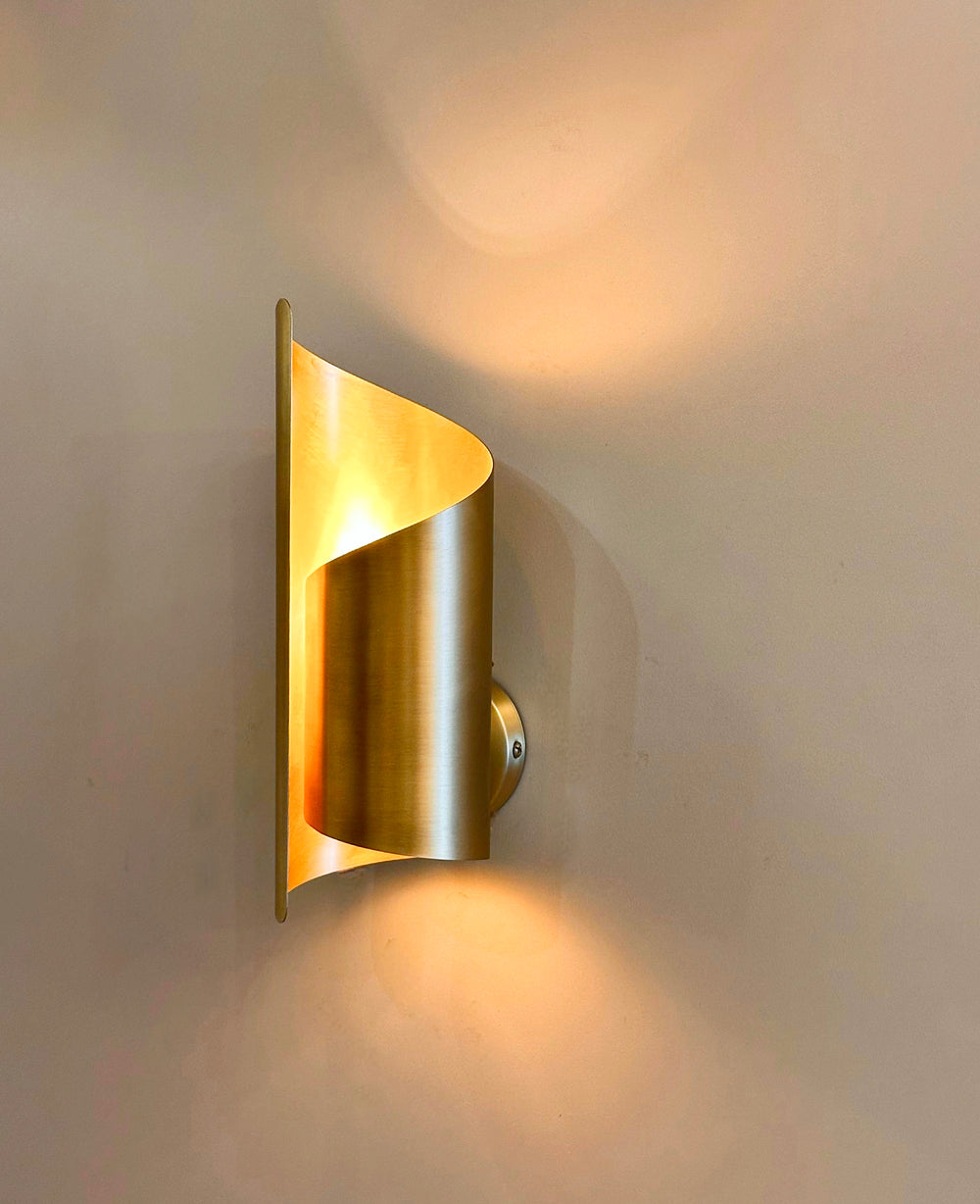 ALYTUS Wall Sconce