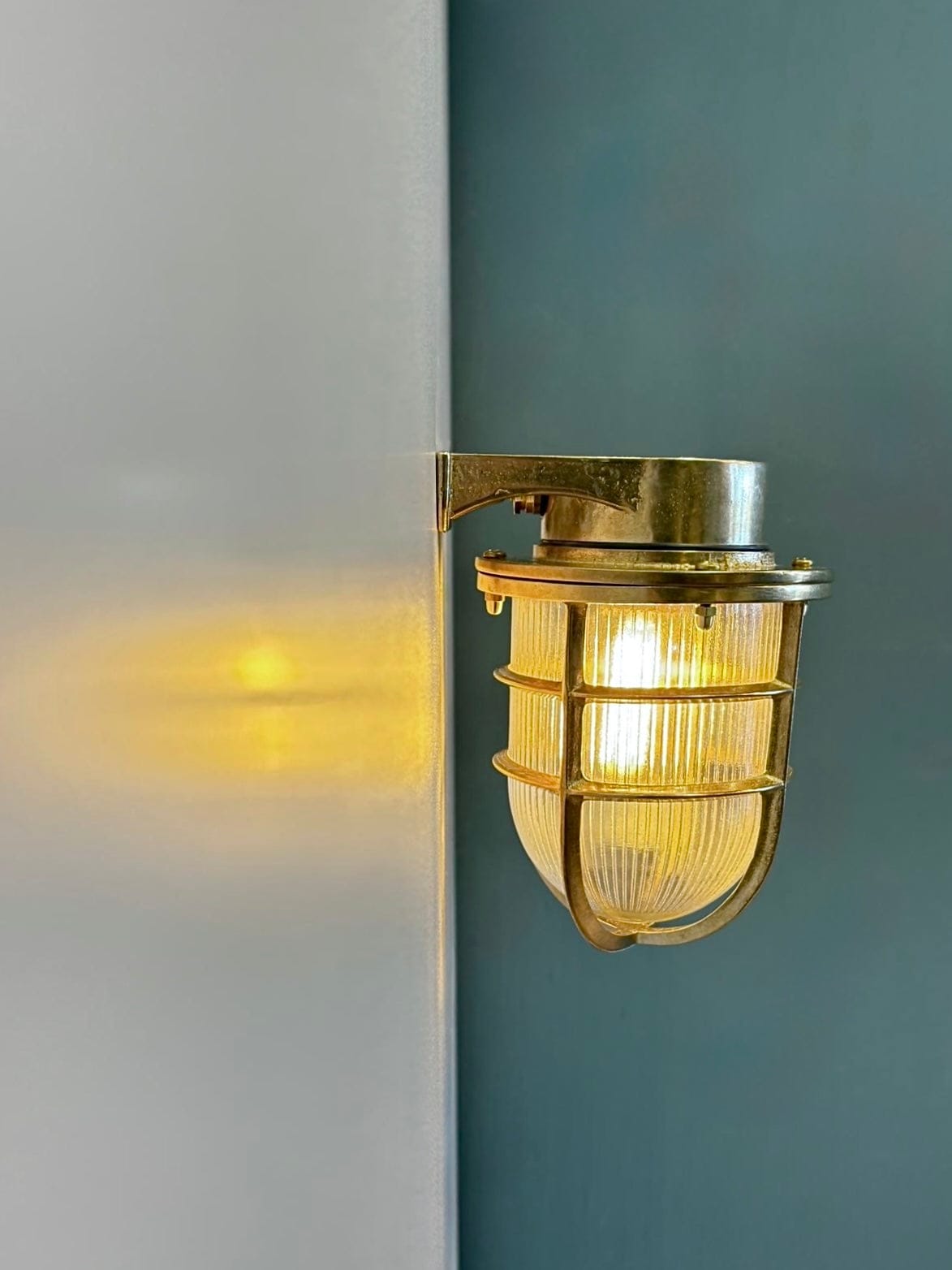 Arel Lighting BACENO GRANDE Brass Nautical Wall Sconce