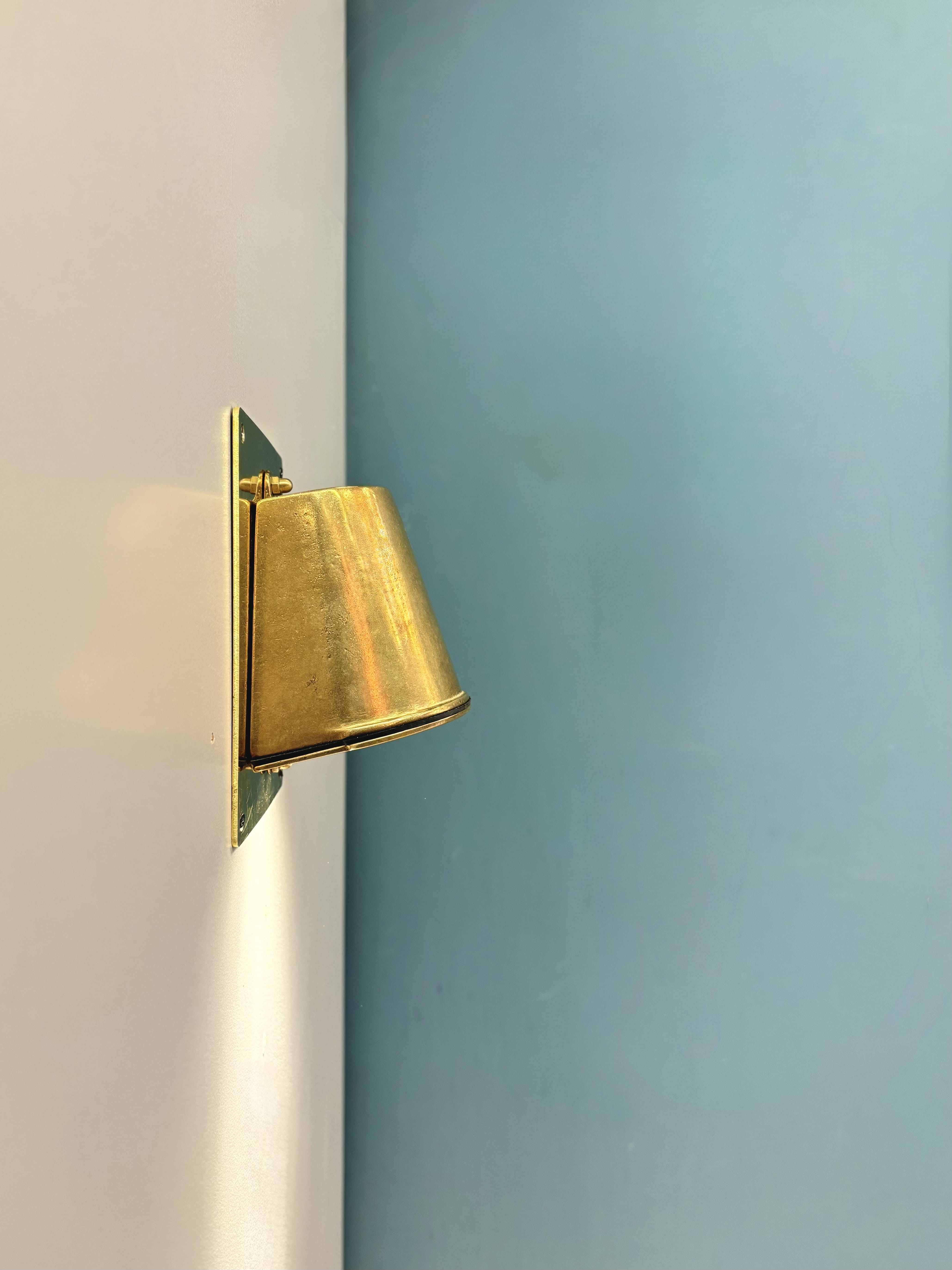 Arel Lighting BALACIA RECT Outdoor Brass Casting Wall Sconce