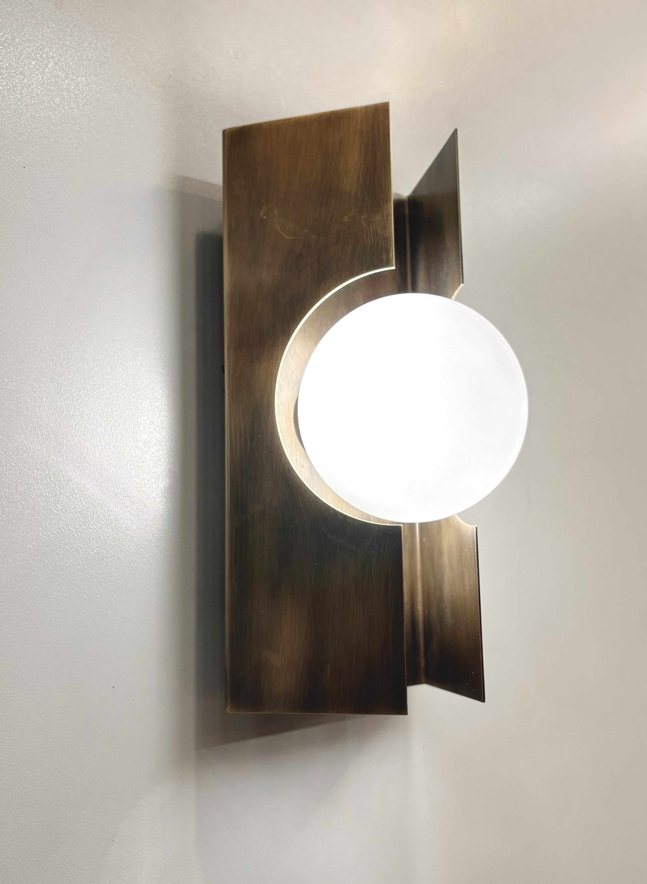 Arel Lighting CAMI Modern Globe Wall Sconce