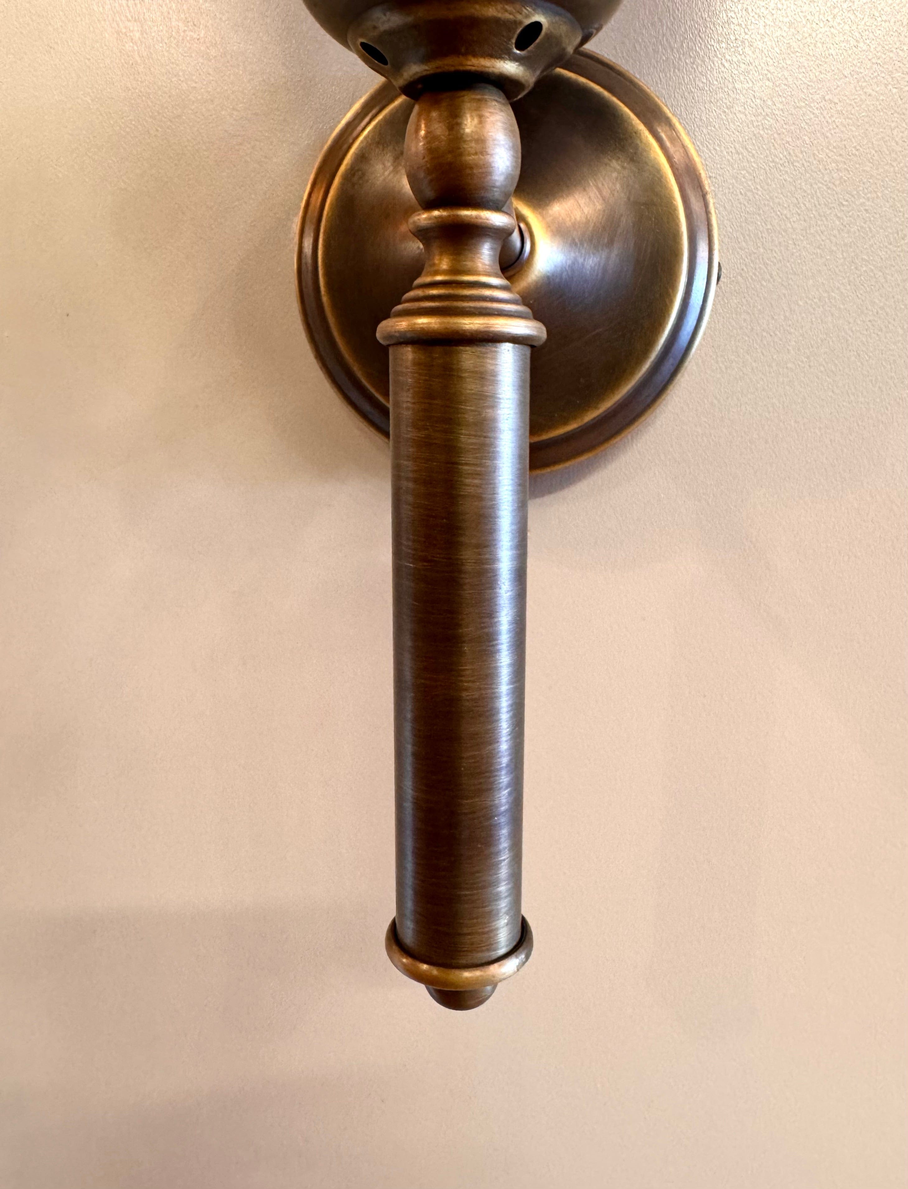 Arel Lighting CAPO TIFFANY III Traditional Stained Glass Wall Sconce